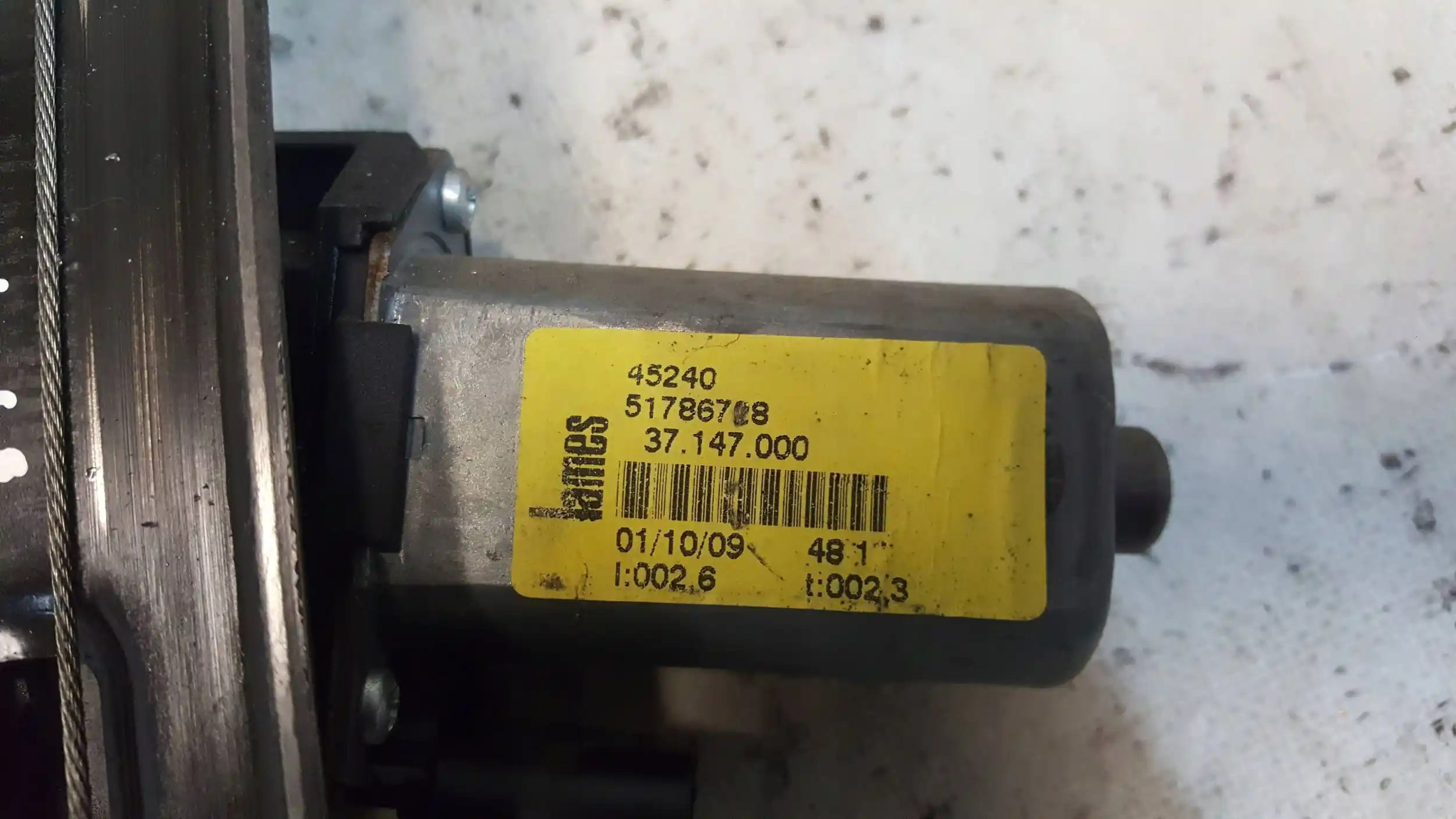 MECHANIZM SILNICZEK SZYBY PRAWY PRZÓD 51786788 FIAT GRANDE PUNTO 5D 05-