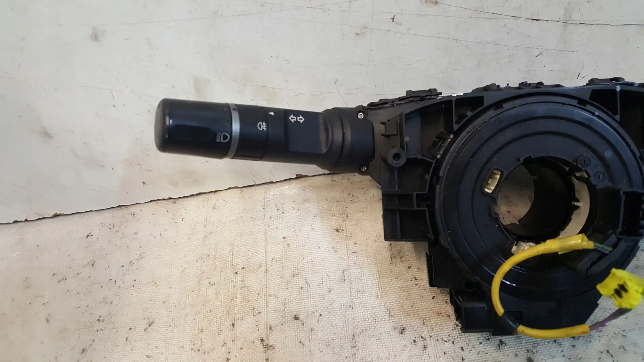 PRZEŁĄCZNIK ZESPOLONY PAJĄK DF7166122 DF7166128 MAZDA 2 DE HB 07-