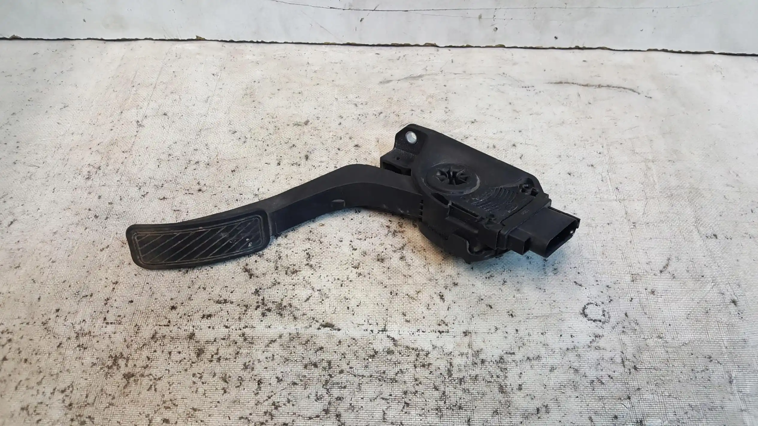 PEDAŁ GAZU POTENCJOMETR 8V219F836AA 6PV00951700 MAZDA 2 DE 07-