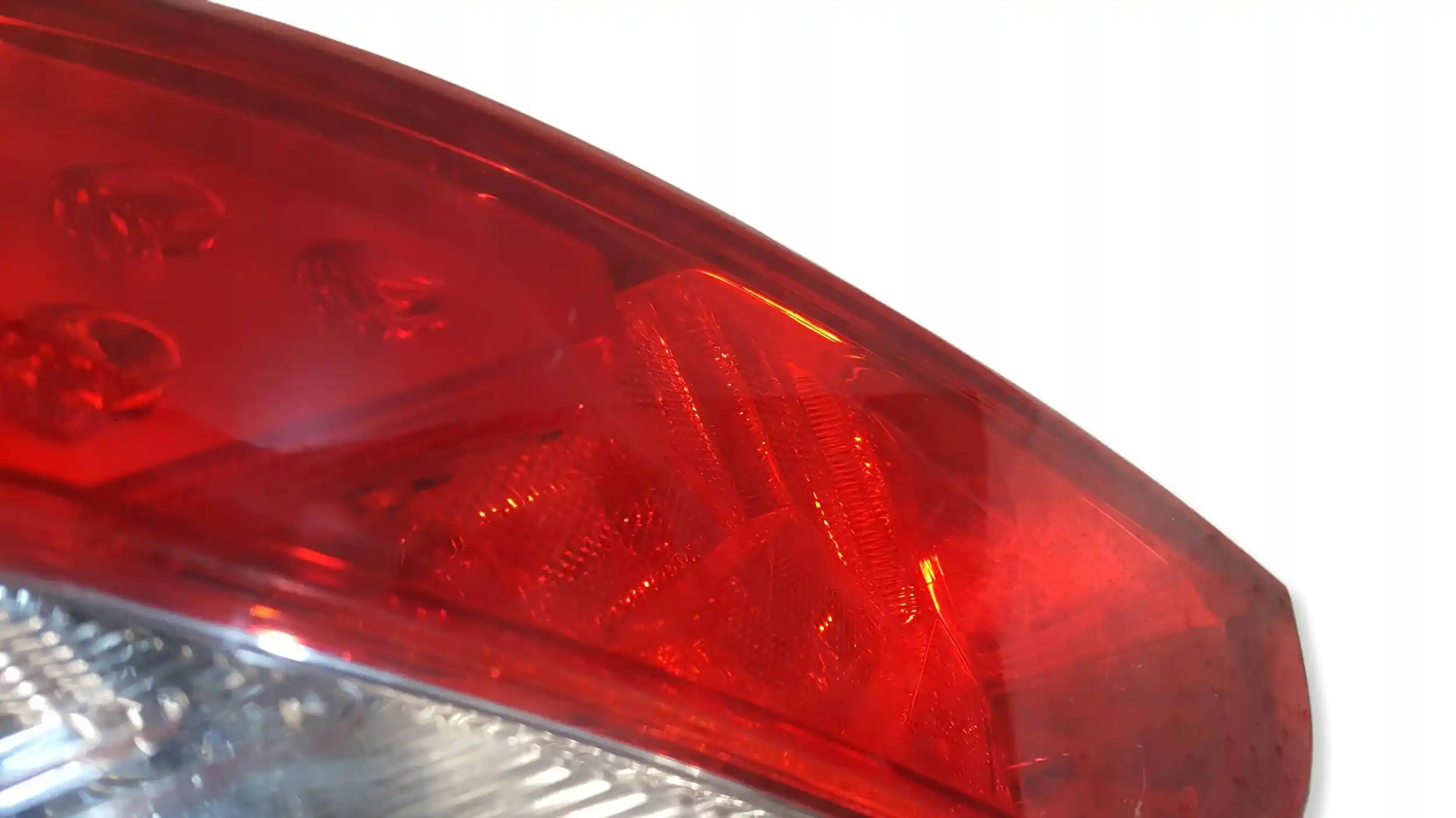 LAMPA PRAWY TYŁ TYLNA MAZDA 2 DE HB 07-10