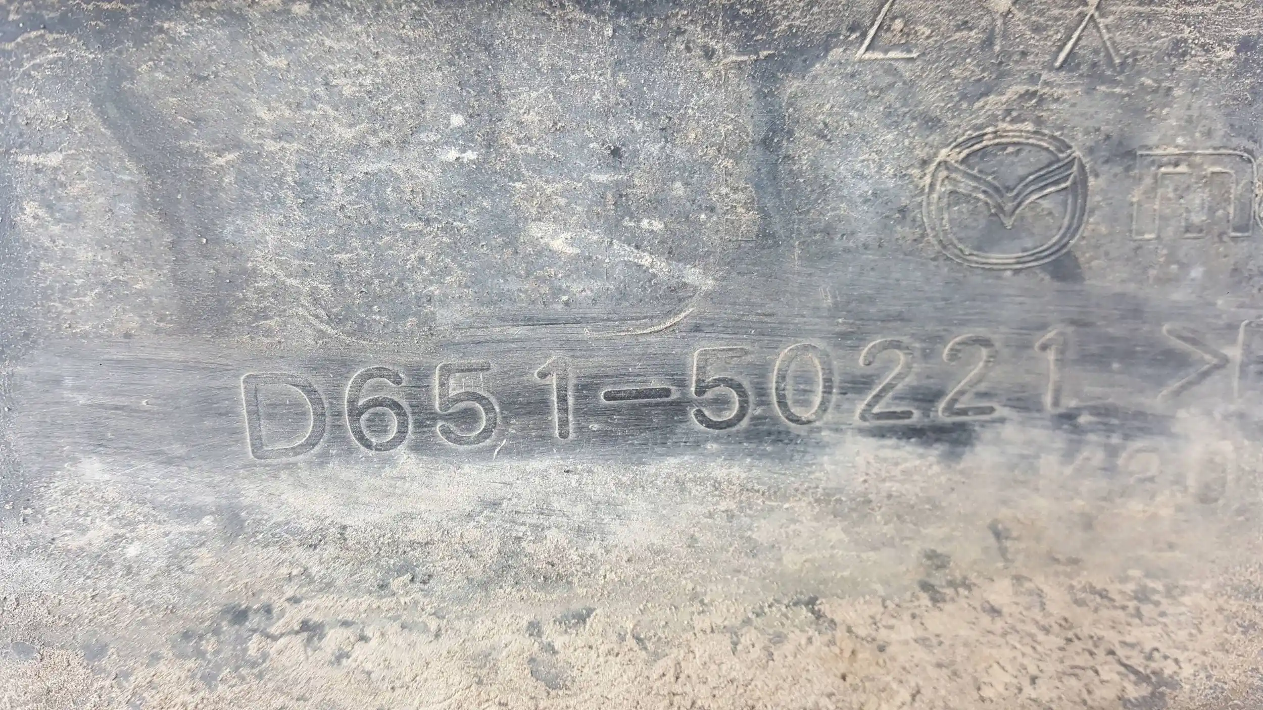 ZDERZAK TYŁ TYLNY D65150221MAZDA 2 DE HB 07-