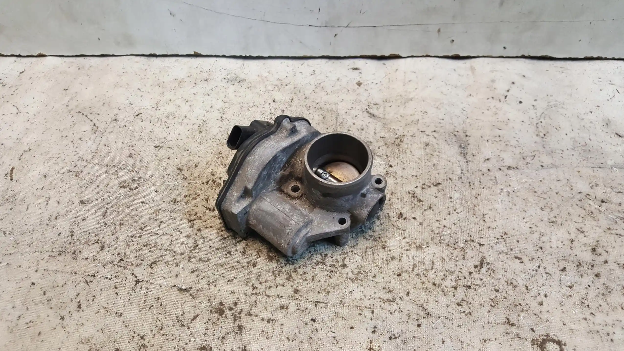 PRZEPUSTNICA VP4F9U9E928BA FORD FOCUS MK2 1.6 16V 04-