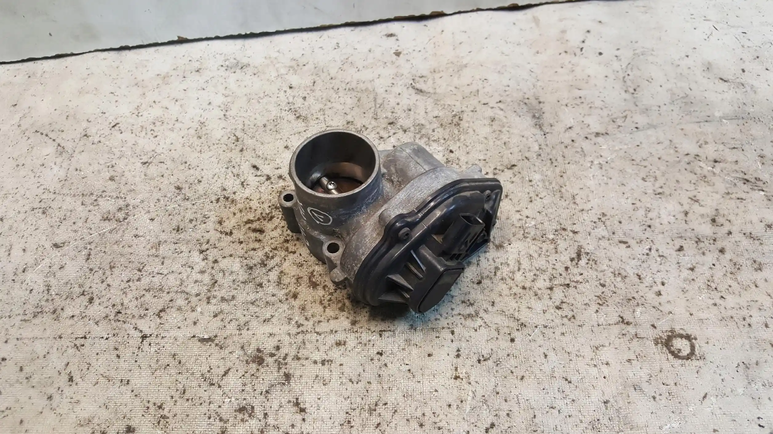 PRZEPUSTNICA VP4F9U9E928BA FORD FOCUS MK2 1.6 16V 04-