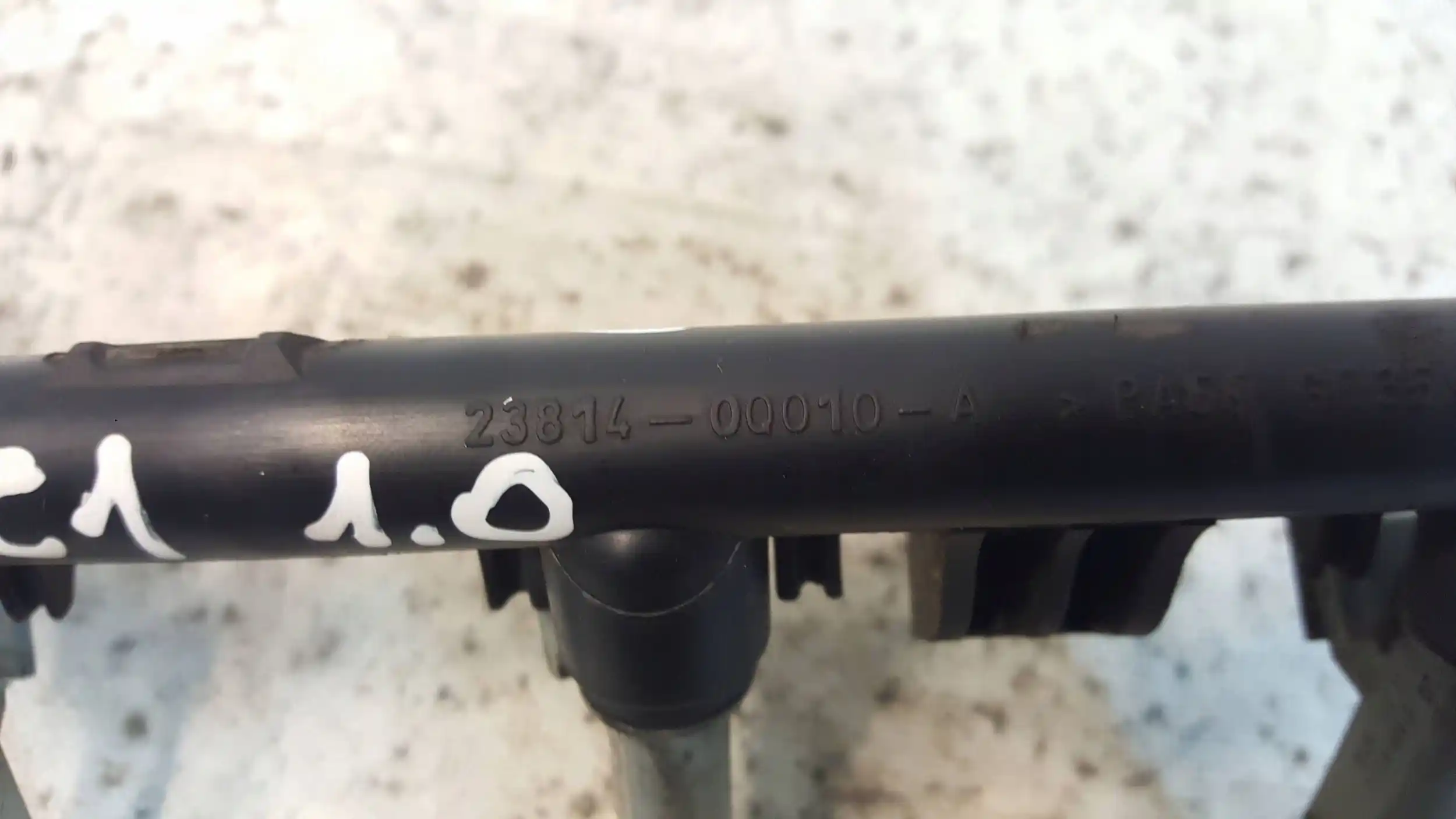 LISTWA WTRYSKOWA 238140Q010 WTRYSKI 232500Q010 CITROEN C1 I 1.0 05-12