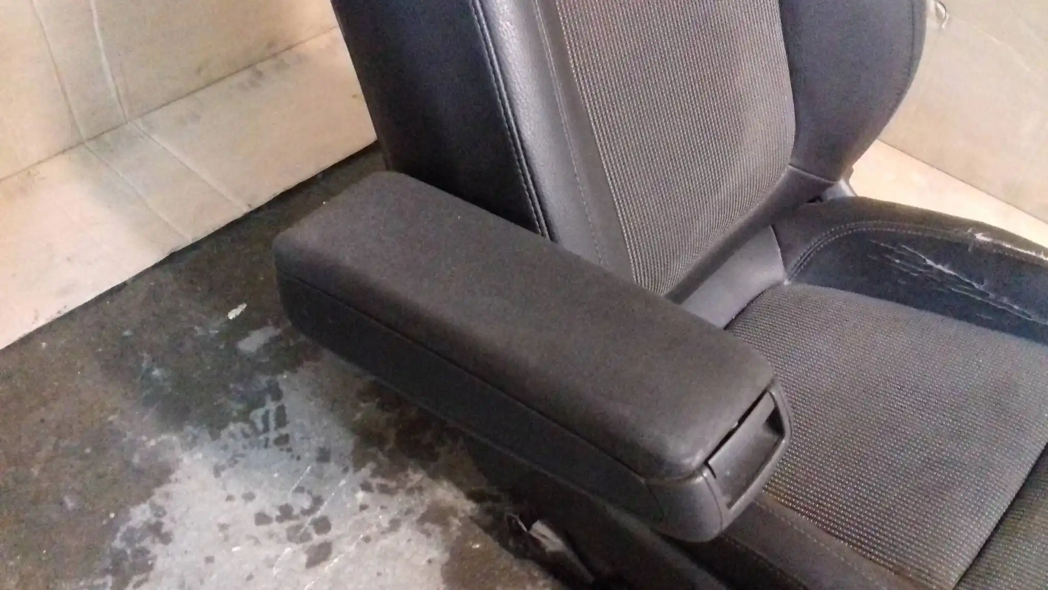 FOTEL LEWY PRZÓD PRZEDNI KIEROWCY FORD TRANSIT MK6 VI 00-06