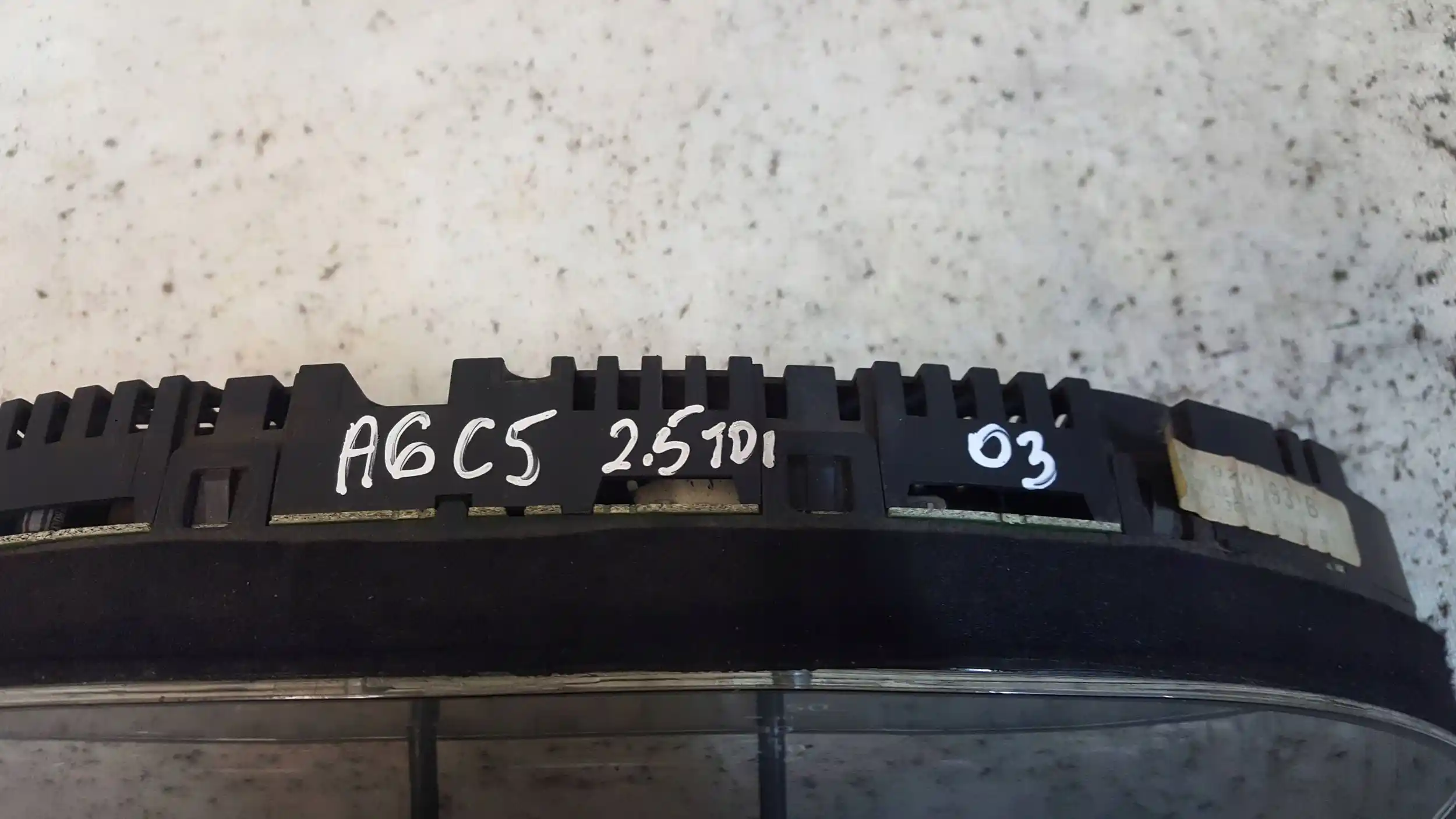 LICZNIK ZEGARY 4B0920931B AUDI A6 C5 2.5 TDI 97-