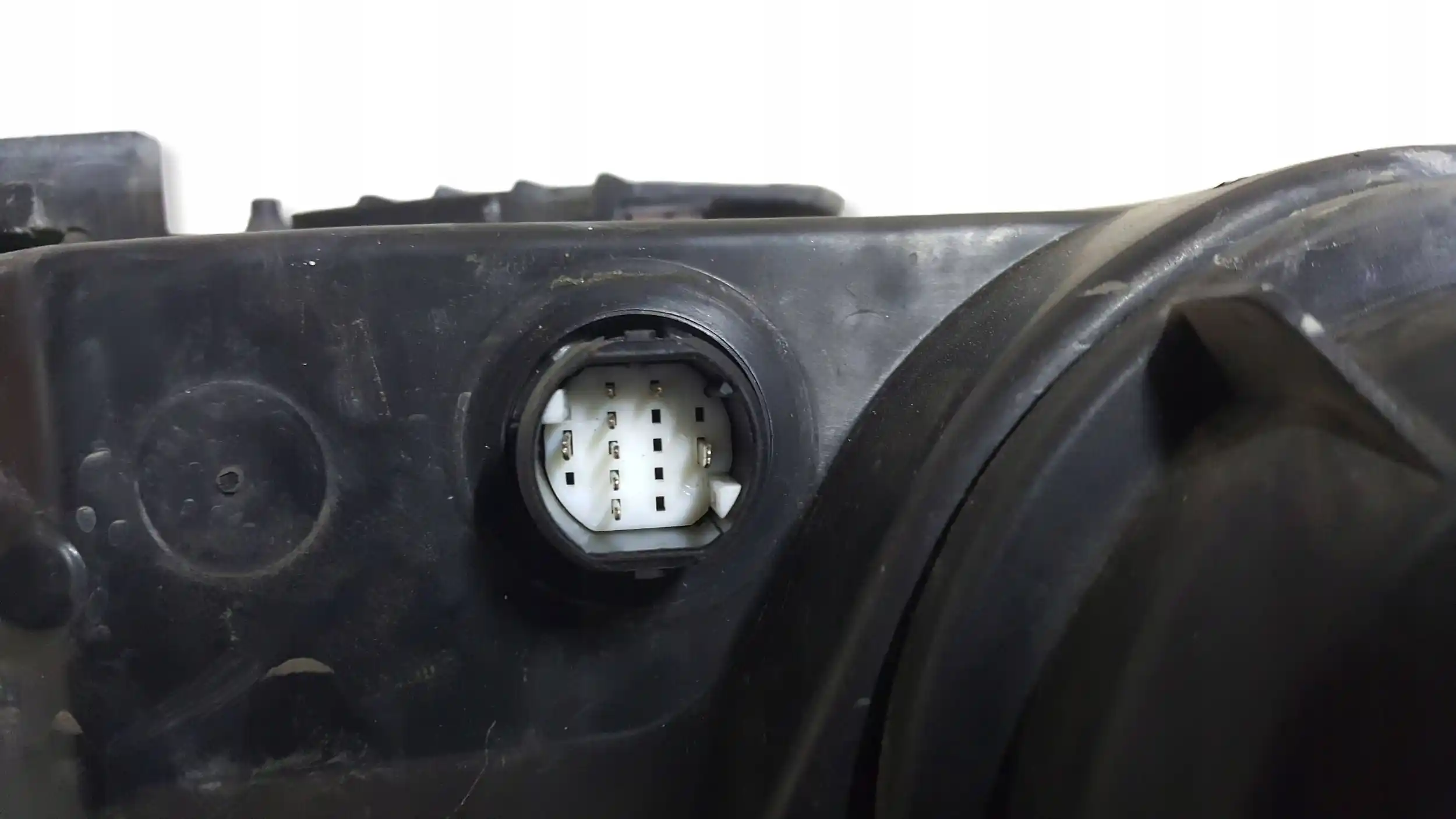 LAMPA LEWY PRZÓD PRZEDNIA 51733561 FIAT CROMA 2 II 05-07