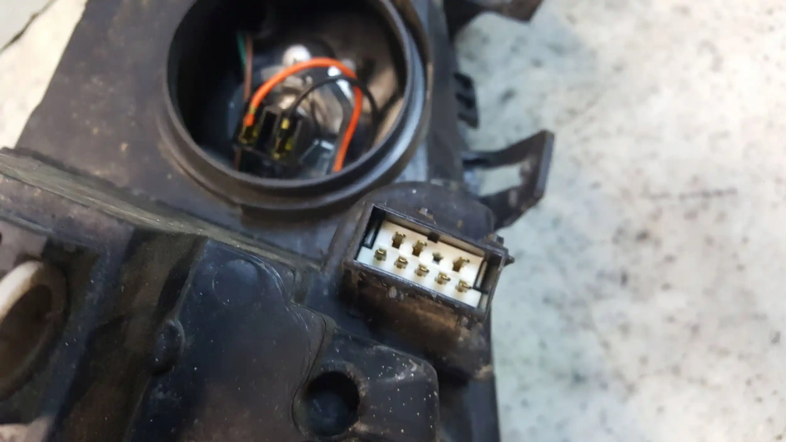 LAMPA PRAWY PRZÓD PRZEDNIA TYC PEUGEOT 307 LIFT 05-08