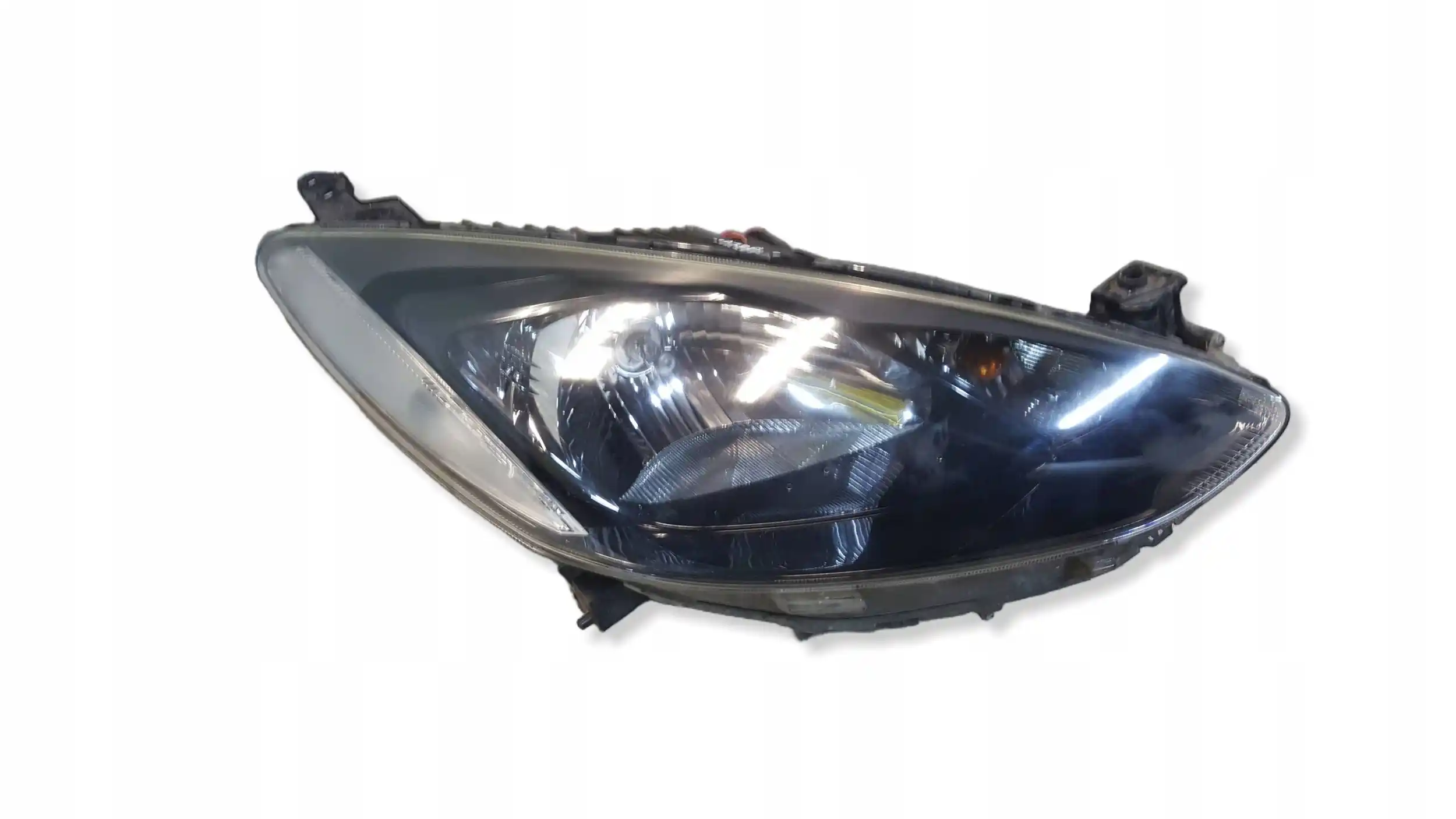 LAMPA PRAWY PRZÓD PRZEDNIA MAZDA 2 DE HB 07-14