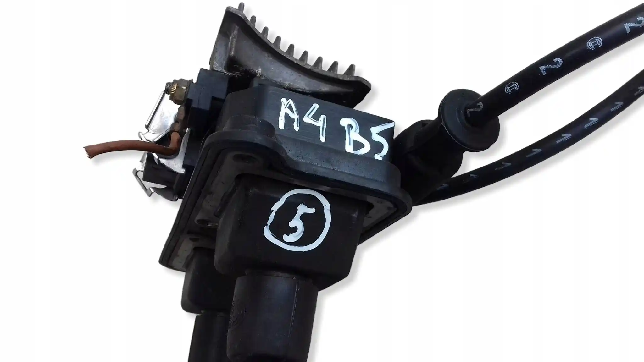 CEWKA ZAPŁONOWA 0221603003 058905105A AUDI A4 B5 PASSAT B5 1.8 20V 94-
