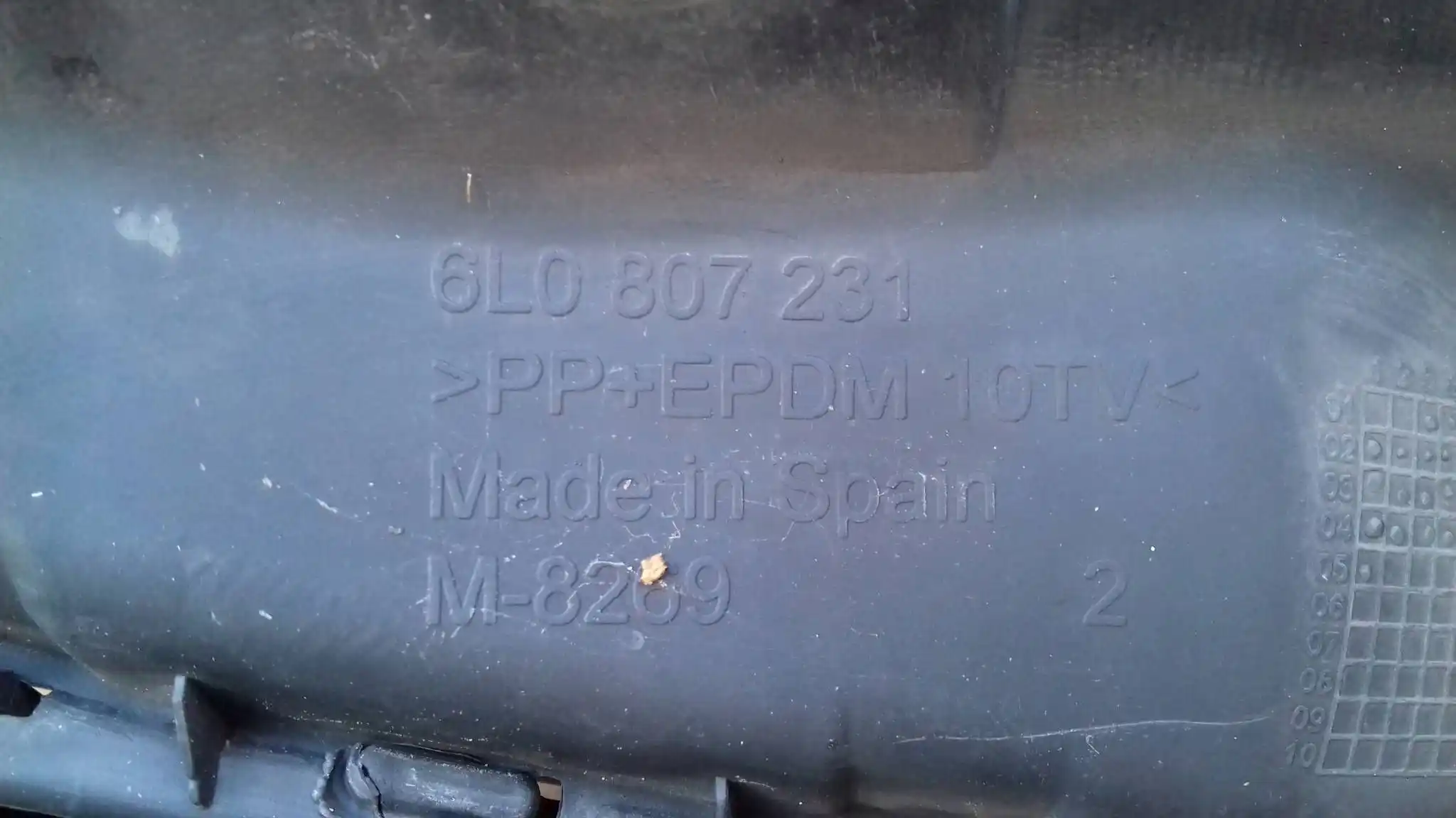 ZDERZAK PRZÓD 6L0807231 SEAT CORDOBA II 6L2 IBIZA III 6L1 02-05 LAK.LC9Z