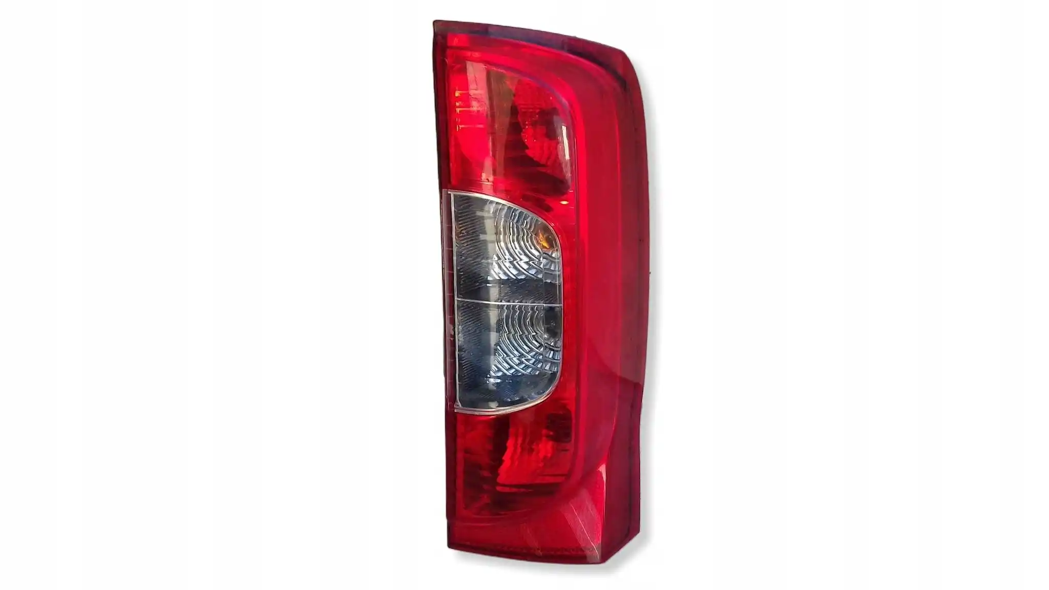 LAMPA PRAWY TYŁ TYLNA 01358249080 FIAT QUBO FIORINO III BIPPER NEMO 07-