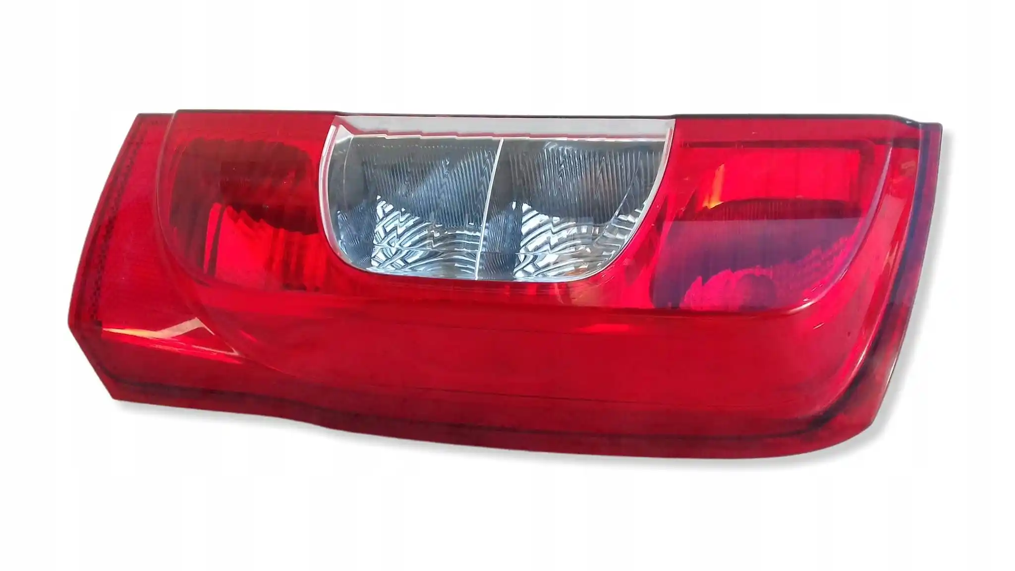 LAMPA PRAWY TYŁ TYLNA 01358249080 FIAT QUBO FIORINO III BIPPER NEMO 07-