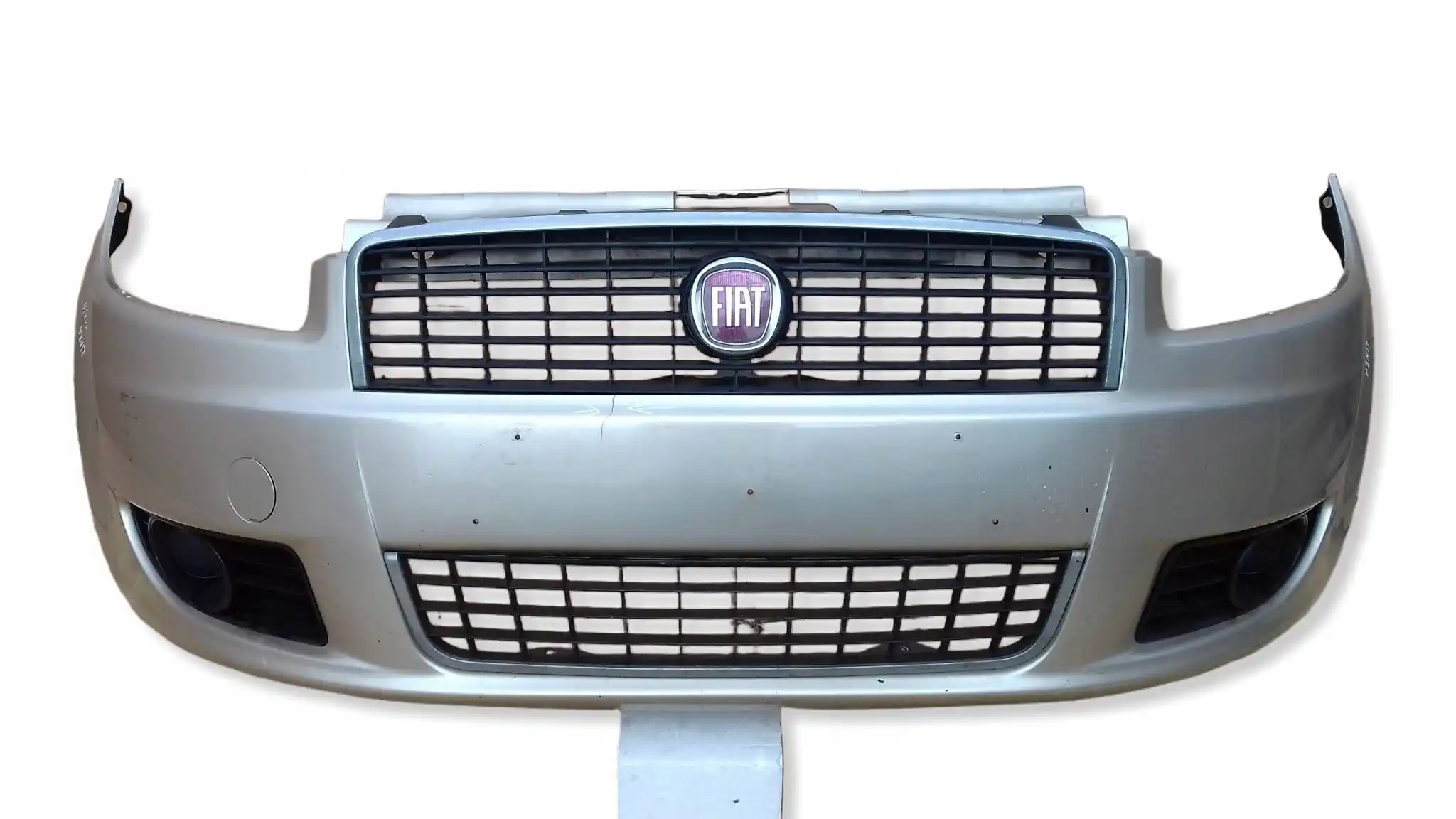 ZDERZAK PRZÓD PRZEDNI FIAT LINEA 07-12 LAK 261A