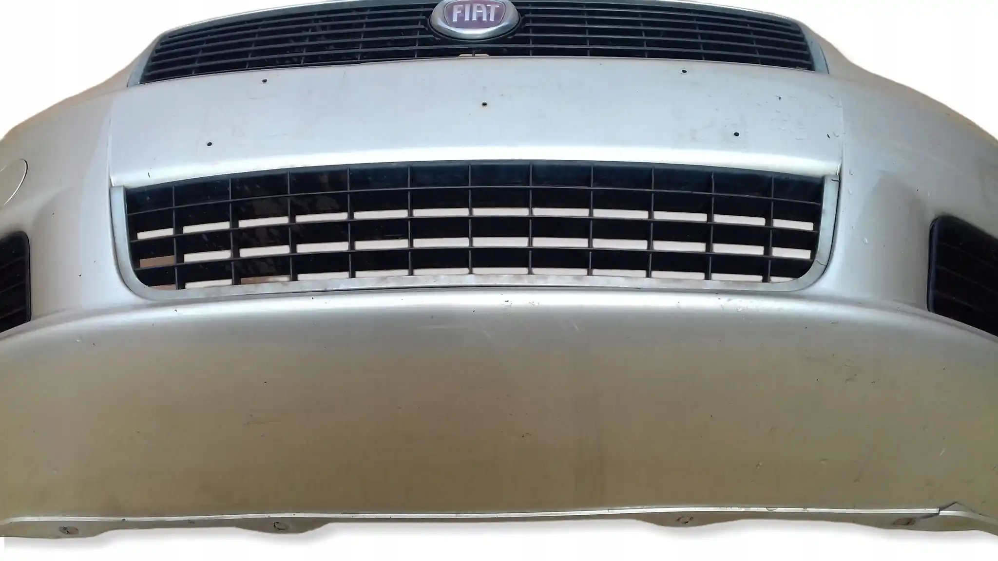 ZDERZAK PRZÓD PRZEDNI FIAT LINEA 07-12 LAK 261A