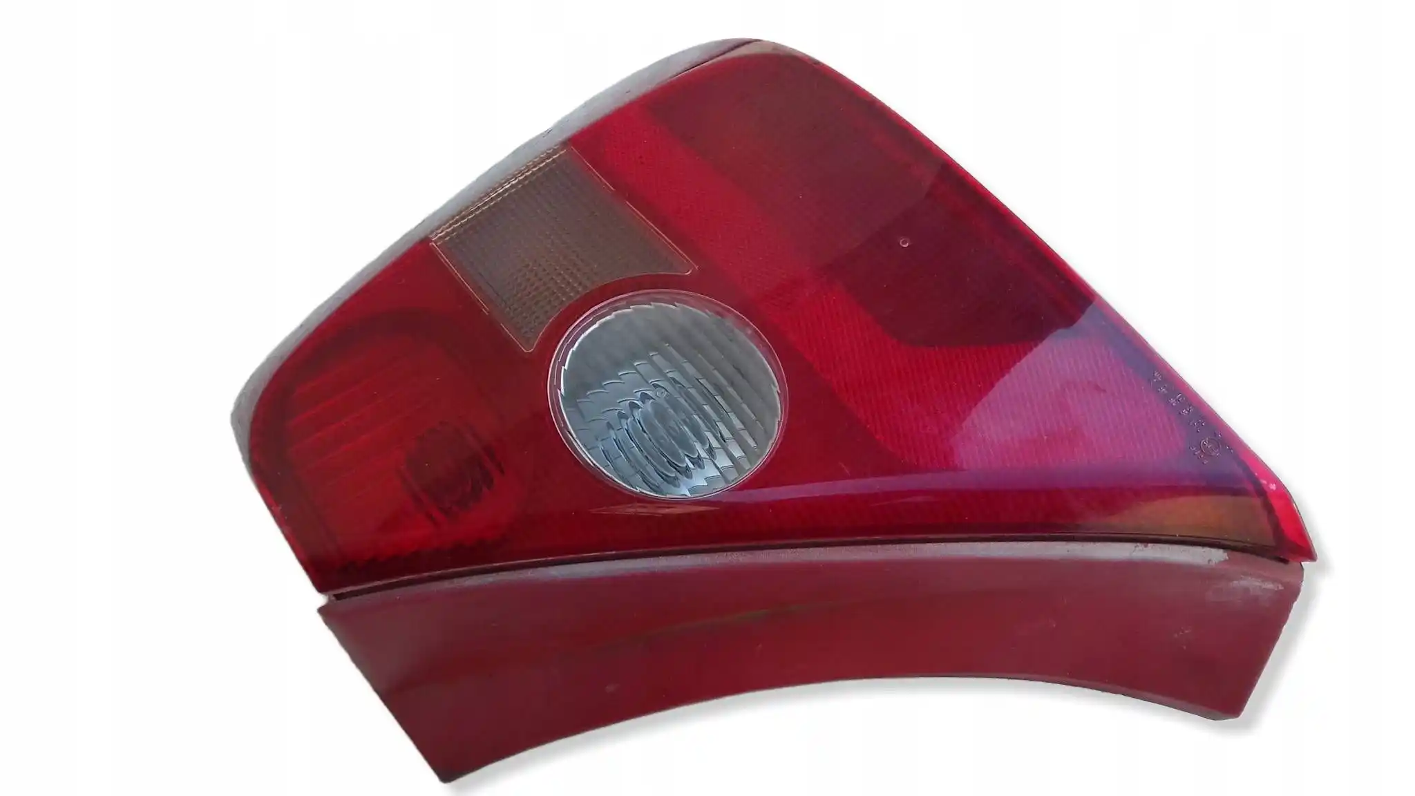 LAMPA PRAWY TYŁ TYLNA HONDA CIVIC 3D 00-04