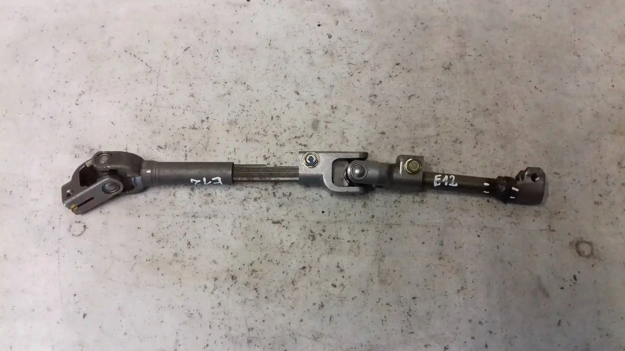 KRZYŻAK KOLUMNY KIEROWNICZEJ TOYOTA COROLLA E12 01-07