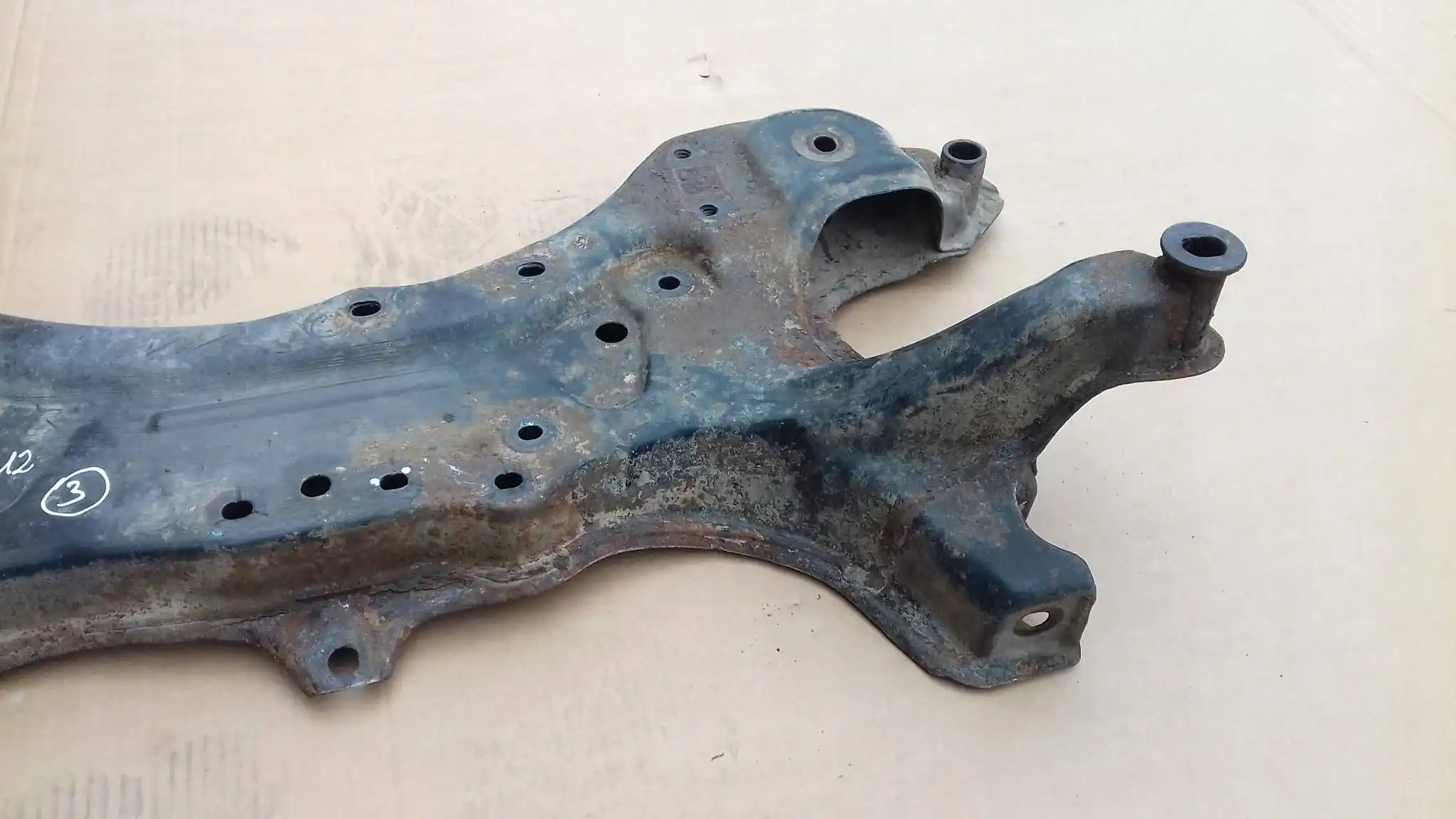 SANKI KOŁYSKA WÓZEK TRAWERS PRZÓD TOYOTA COROLLA E12 01-07