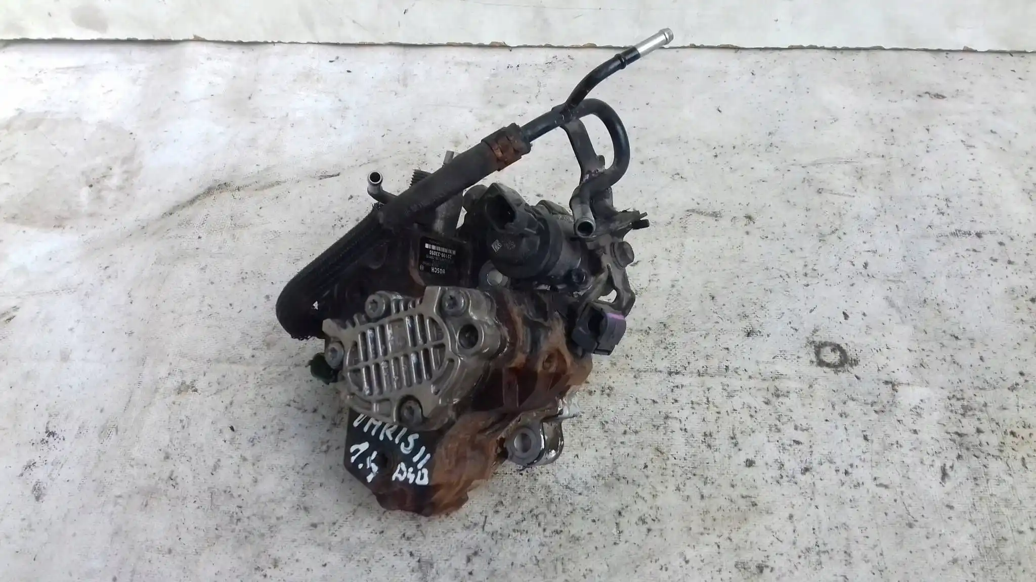 POMPA WTRYSKOWA 2210033050 0445010214 TOYOTA YARIS II 1.4 D4D 05-