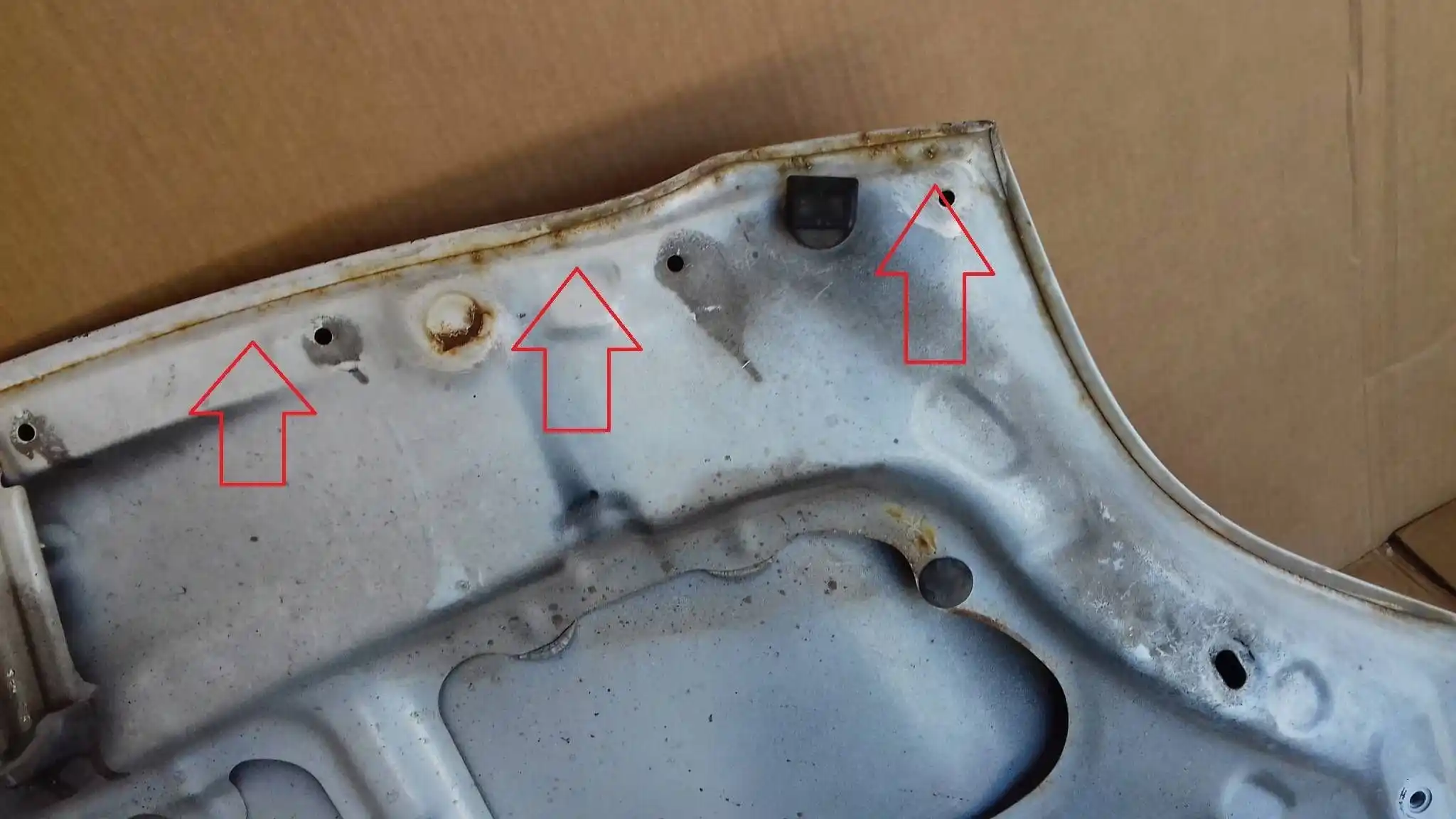 MASKA POKRYWA PRZÓD PRZEDNIA TOYOTA YARIS II 05- 068