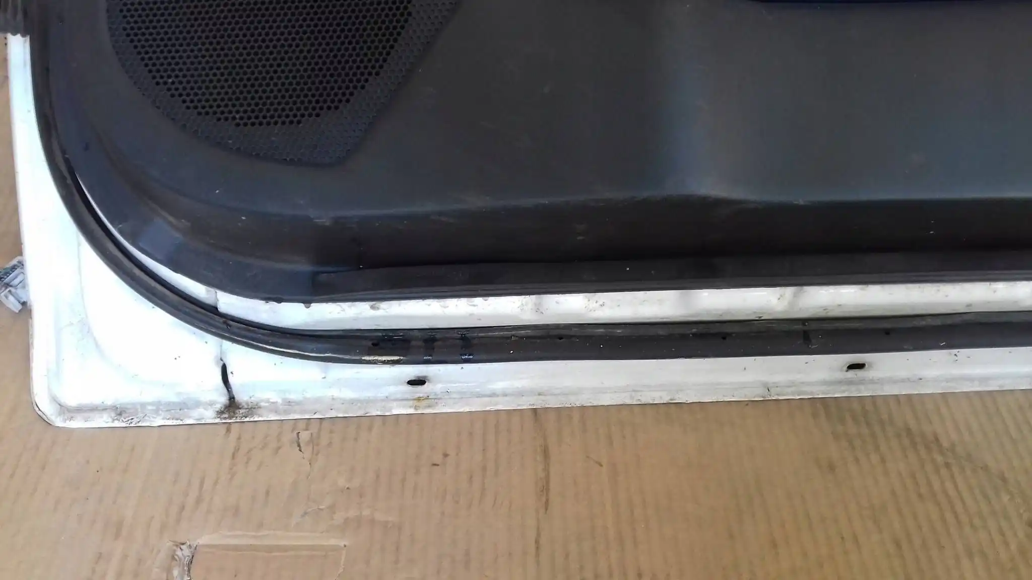 DRZWI PRAWY PRZÓD PRZEDNIE TOYOTA YARIS II 5D HB 05- 068