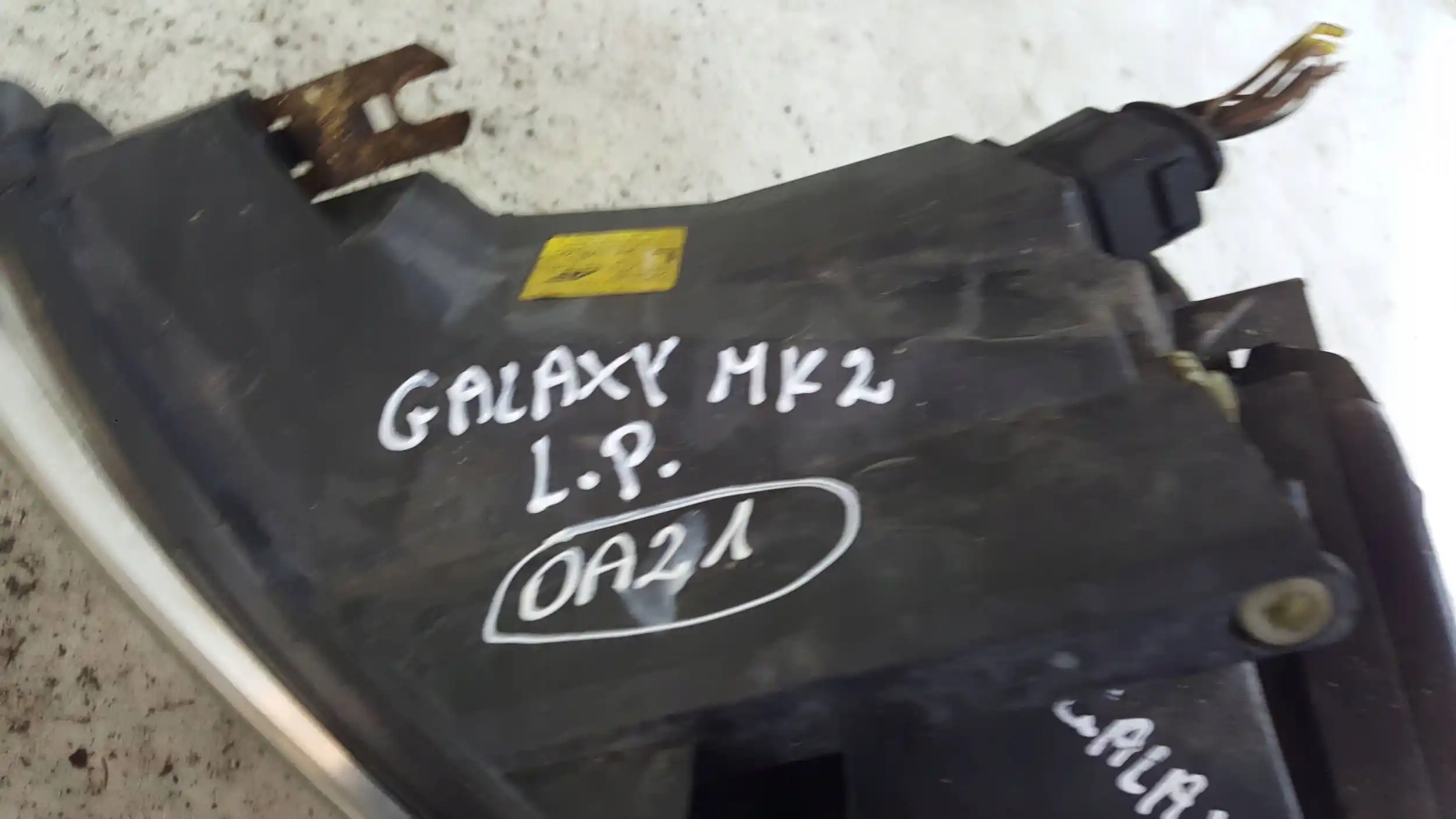 LAMPA LEWY PRZÓD PRZEDNIA 0301183201 FORD GALAXY MK1 LIFT MK2 00-