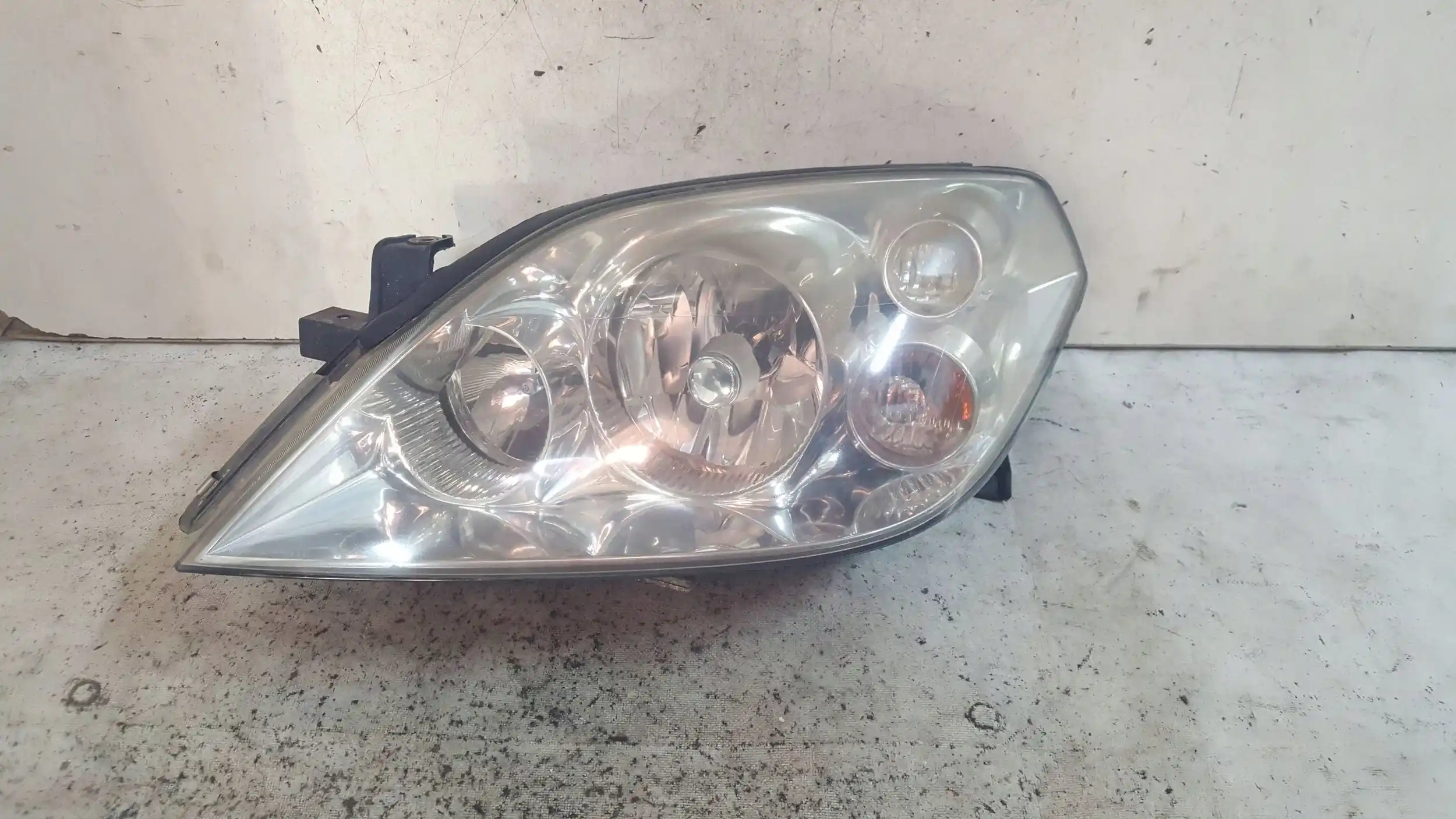 LAMPA LEWY PRZÓD PRZEDNIA XENON PRZETWORNICA NISSAN PRIMERA P12 02-