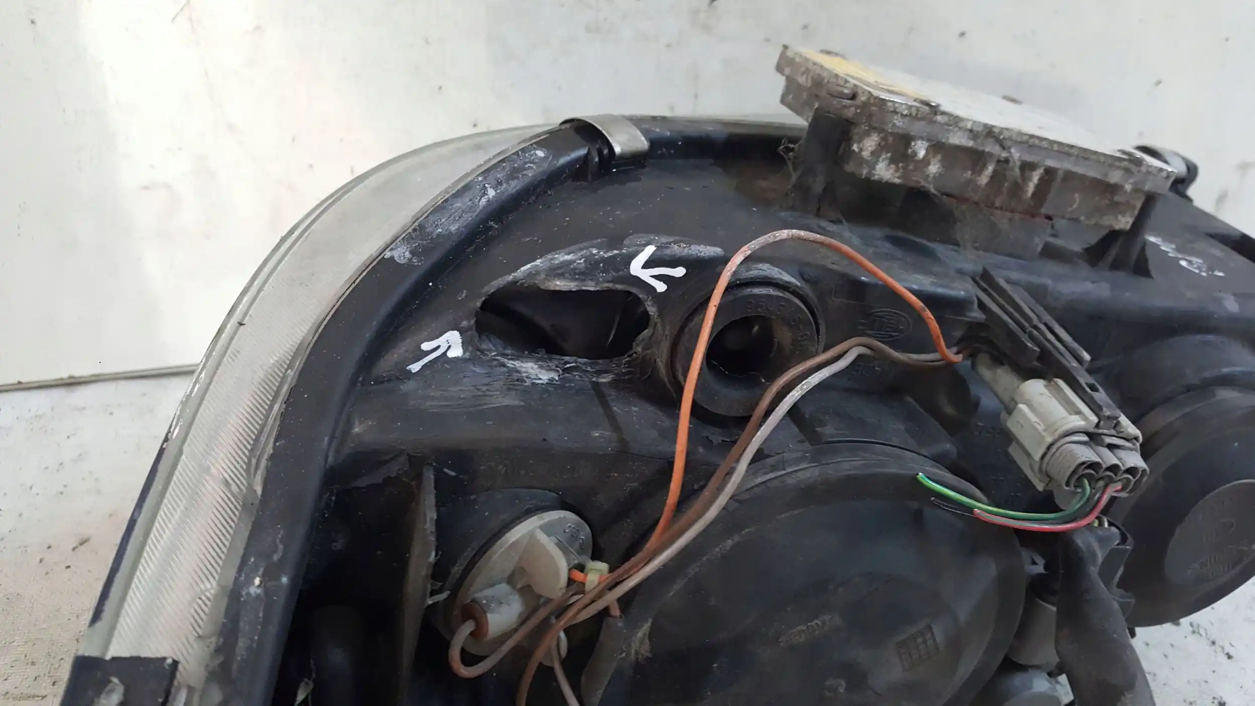 LAMPA PRAWY PRZÓD PRZEDNIA XENON PRZETWORNICA NISSAN PRIMERA P12 02-