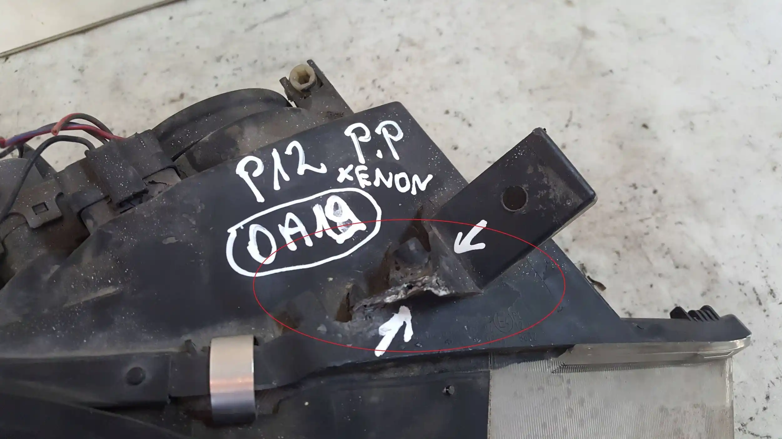 LAMPA PRAWY PRZÓD PRZEDNIA XENON PRZETWORNICA NISSAN PRIMERA P12 02-