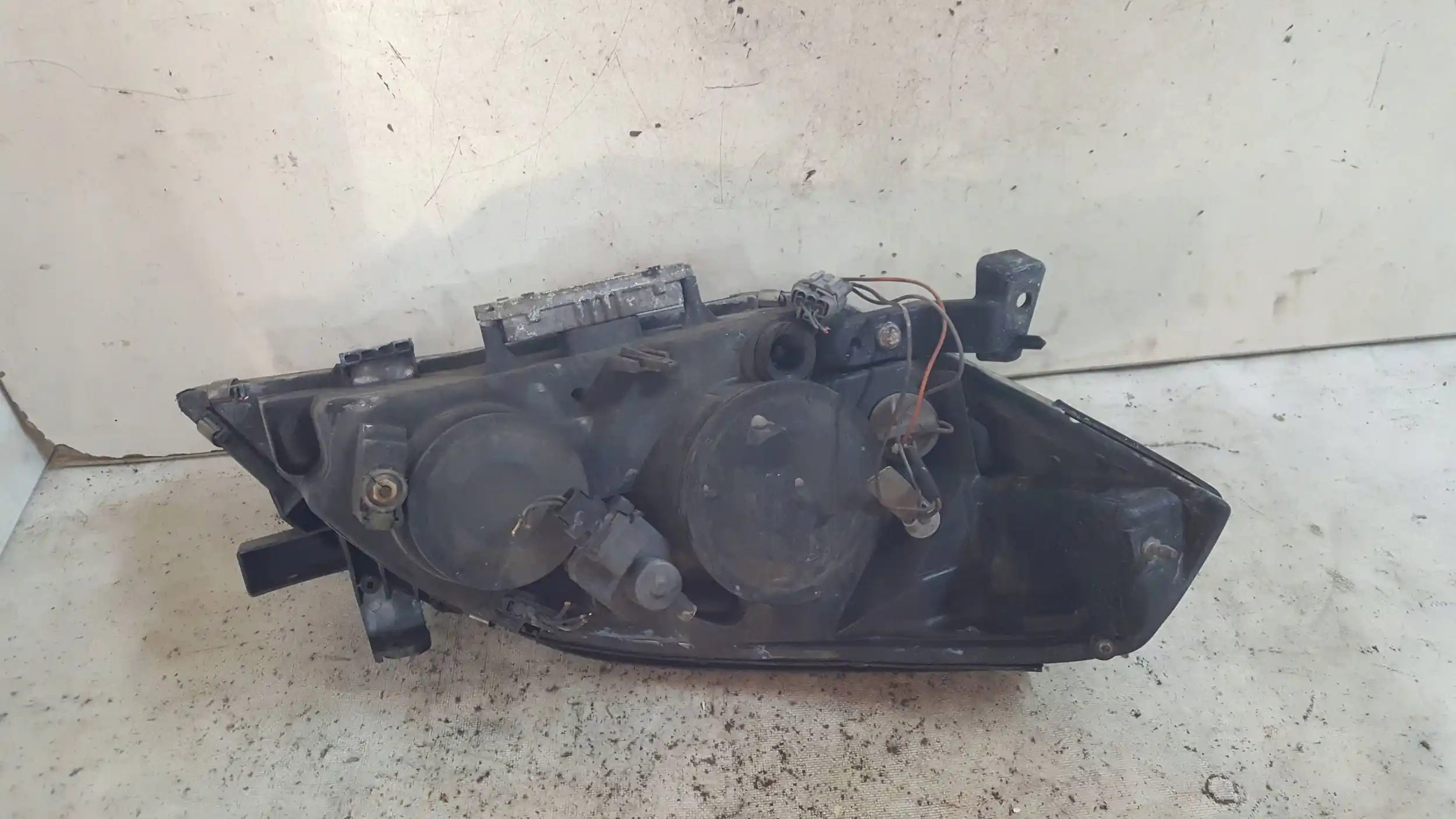 LAMPA LEWY PRZÓD XENON PRZETWORNICA 1EJ23801101 NISSAN PRIMERA P12 02-