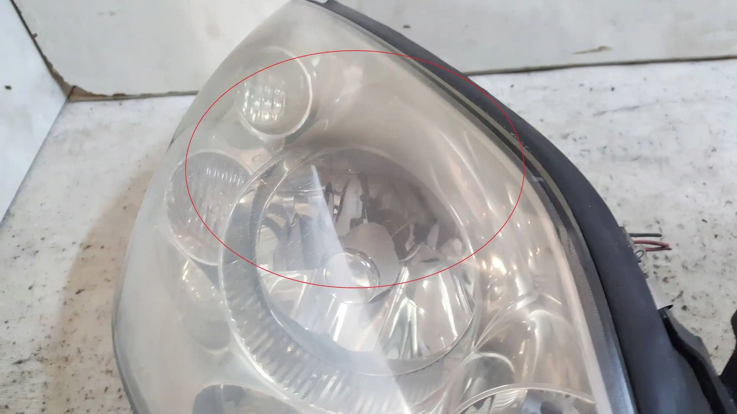 LAMPA PRAWY PRZÓD XENON PRZETWORNICA 1EJ238011 NISSAN PRIMERA P12 02-