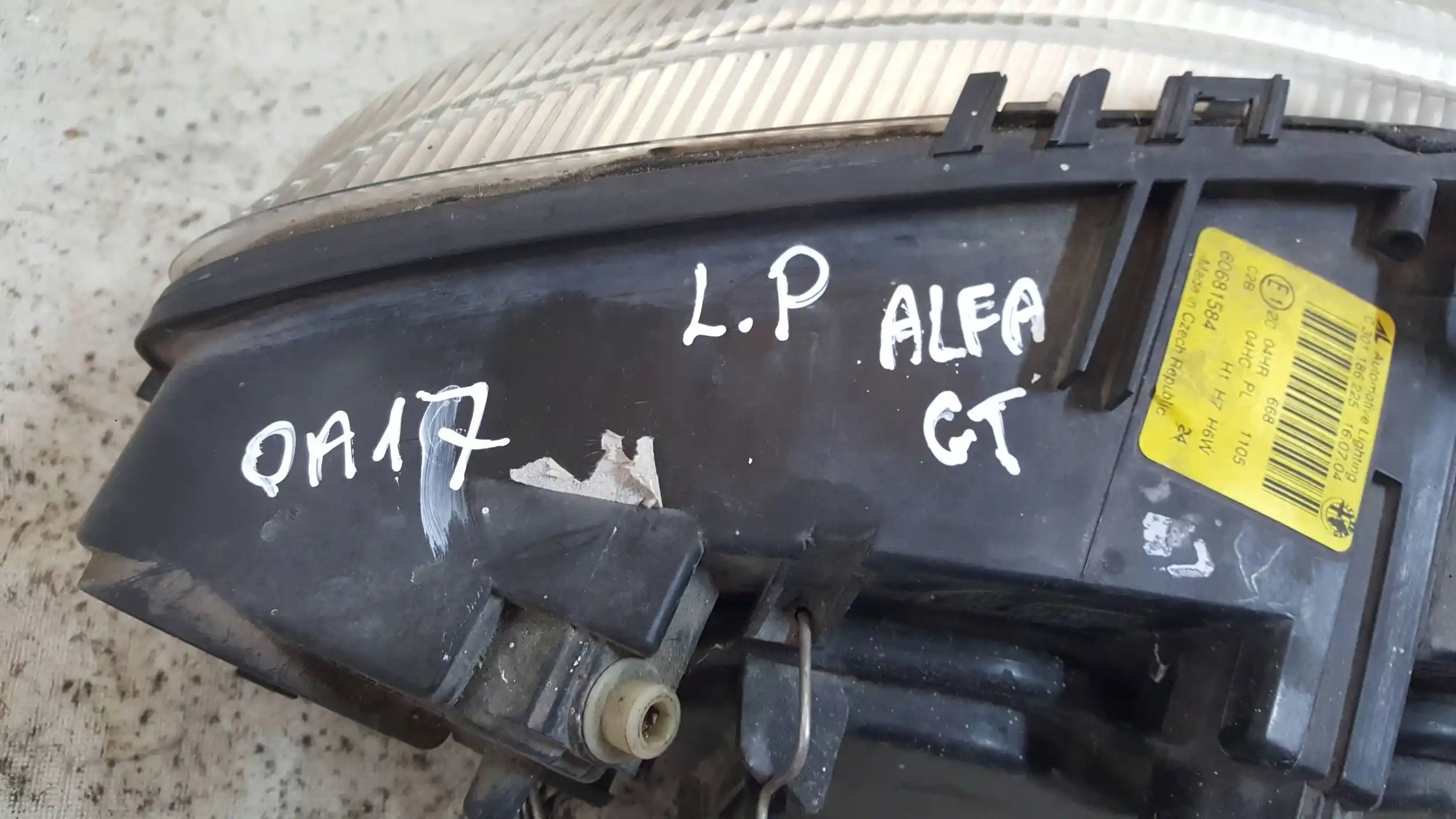 LAMPA LEWY PRZÓD PRZEDNIA 0301186225 ALFA ROMEO GT 03-