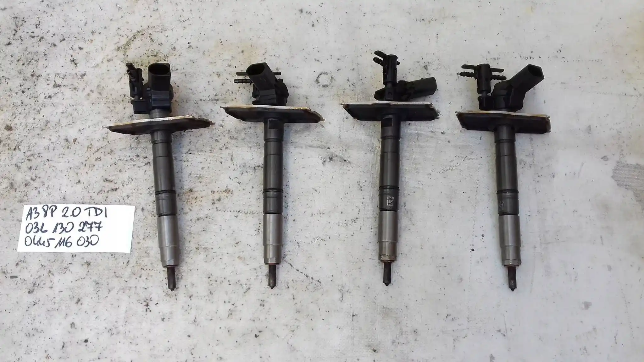WTRYSKIWACZ WTRYSKIWACZE 03L130277 0445116030 AUDI VW SEAT SKODA 2.0 TDI