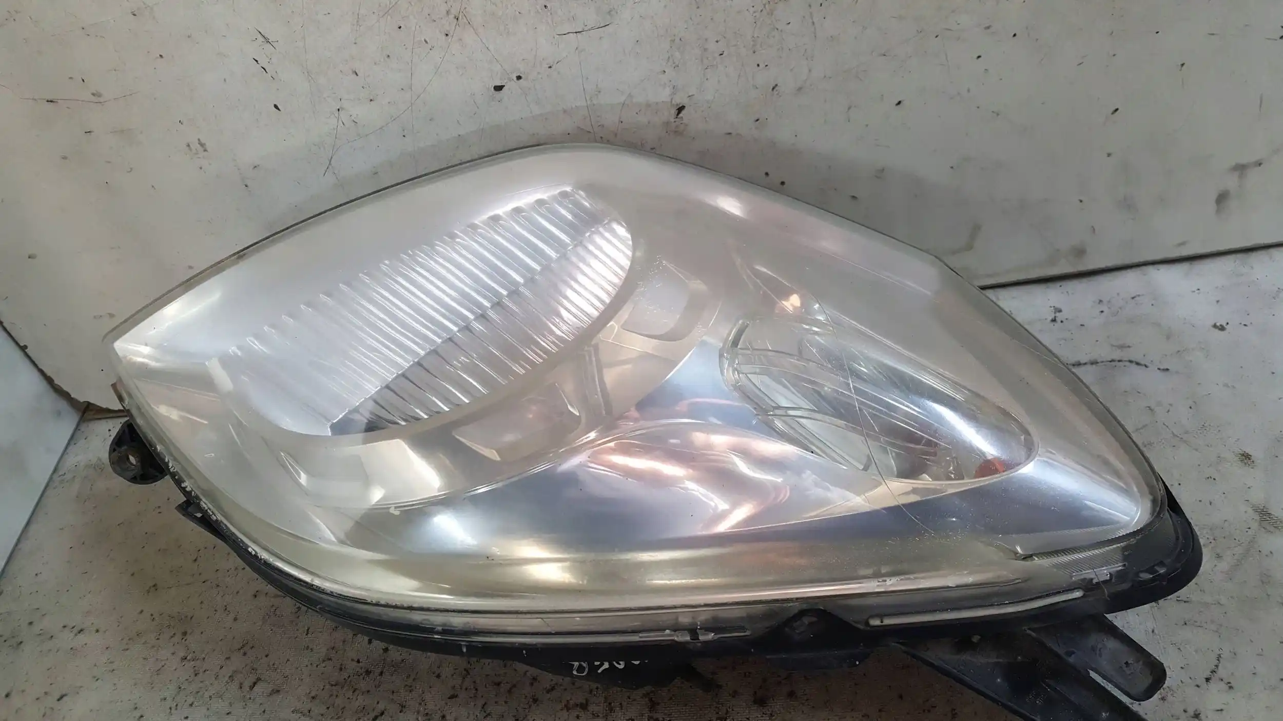 LAMPA PRAWY PRZÓD PRZEDNIA 45560999 PEUGEOT BIPPER FIORINO III QUBO 07-17