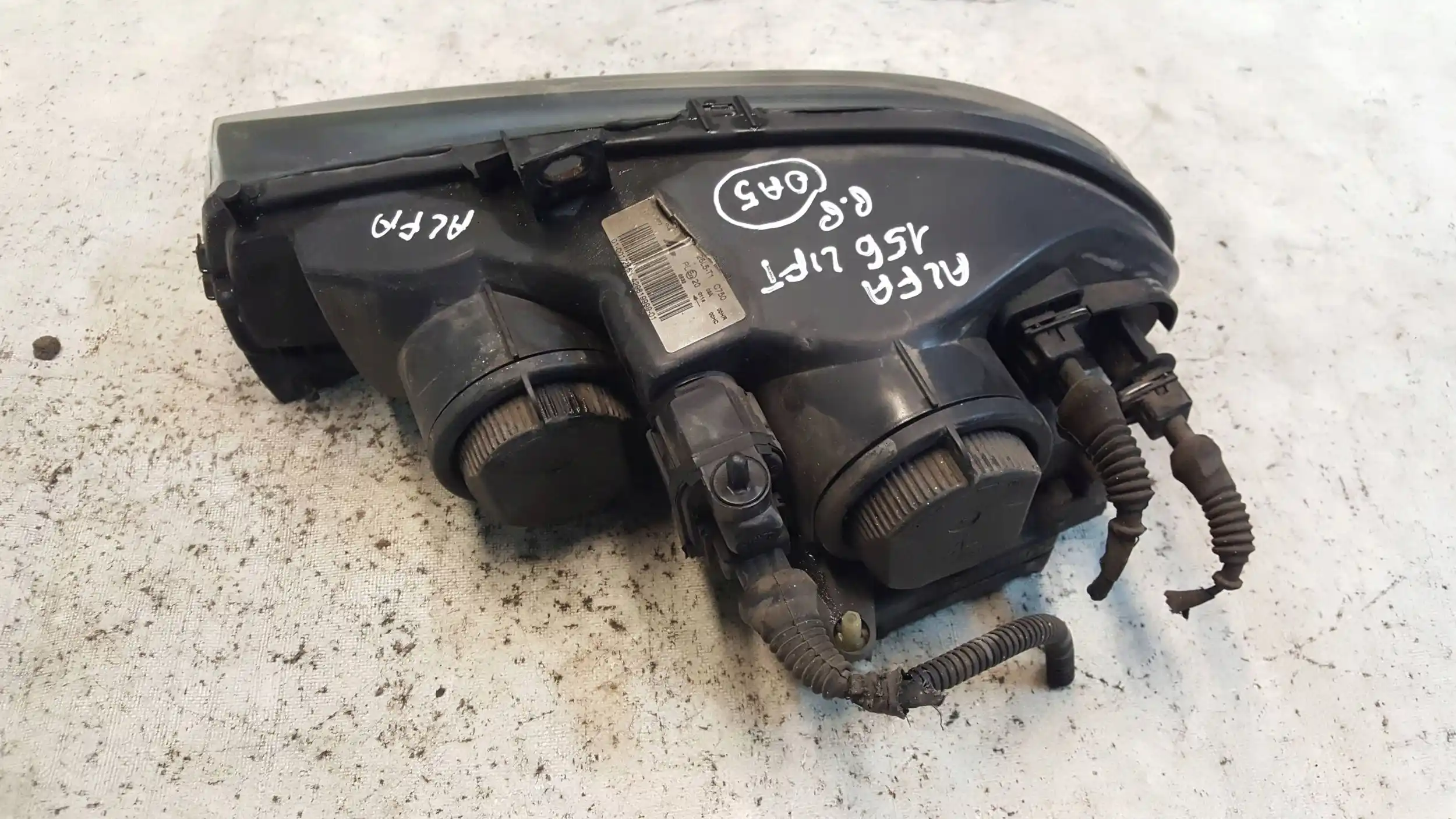 LAMPA PRAWY PRZÓD PRZEDNIA 60695647 ALFA ROMEO 156 LIFT 03-06
