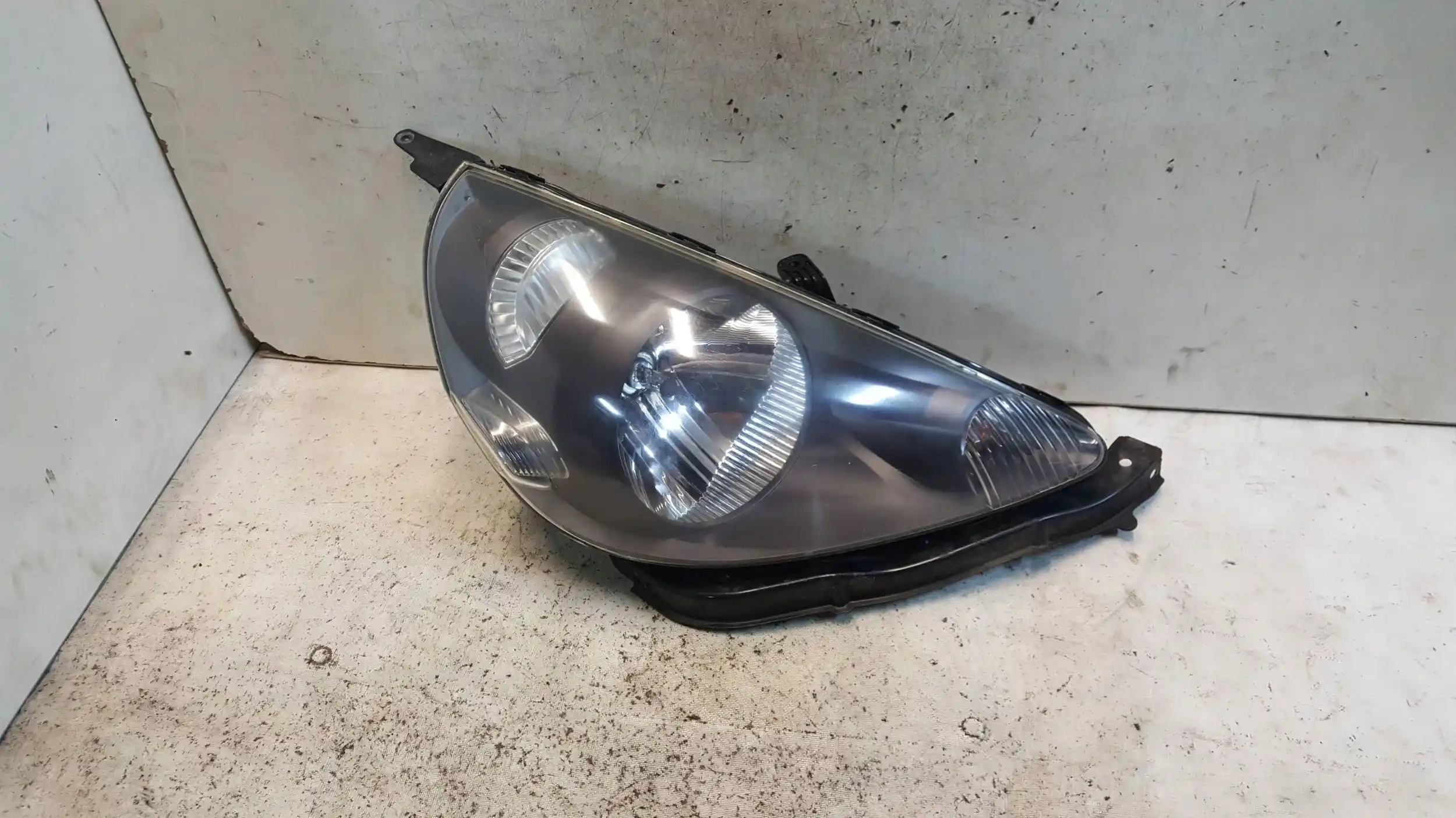 LAMPA PRAWY PRZÓD PRZEDNIA HONDA JAZZ II 02-