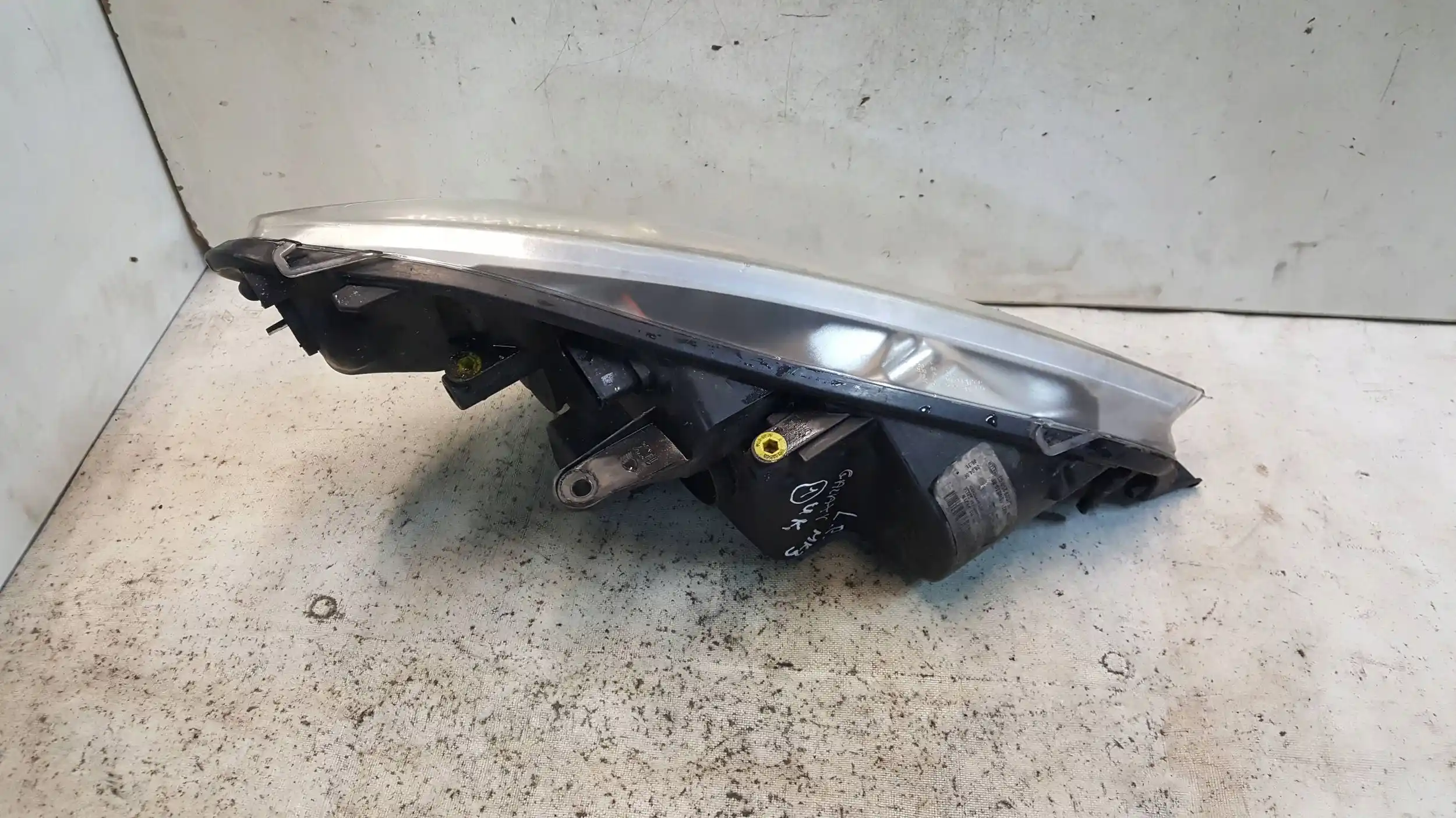 LAMPA LEWY PRZÓD PRZEDNIA 6M2113W030 FORD GALAXY MK3 06-15 WERSJA UK