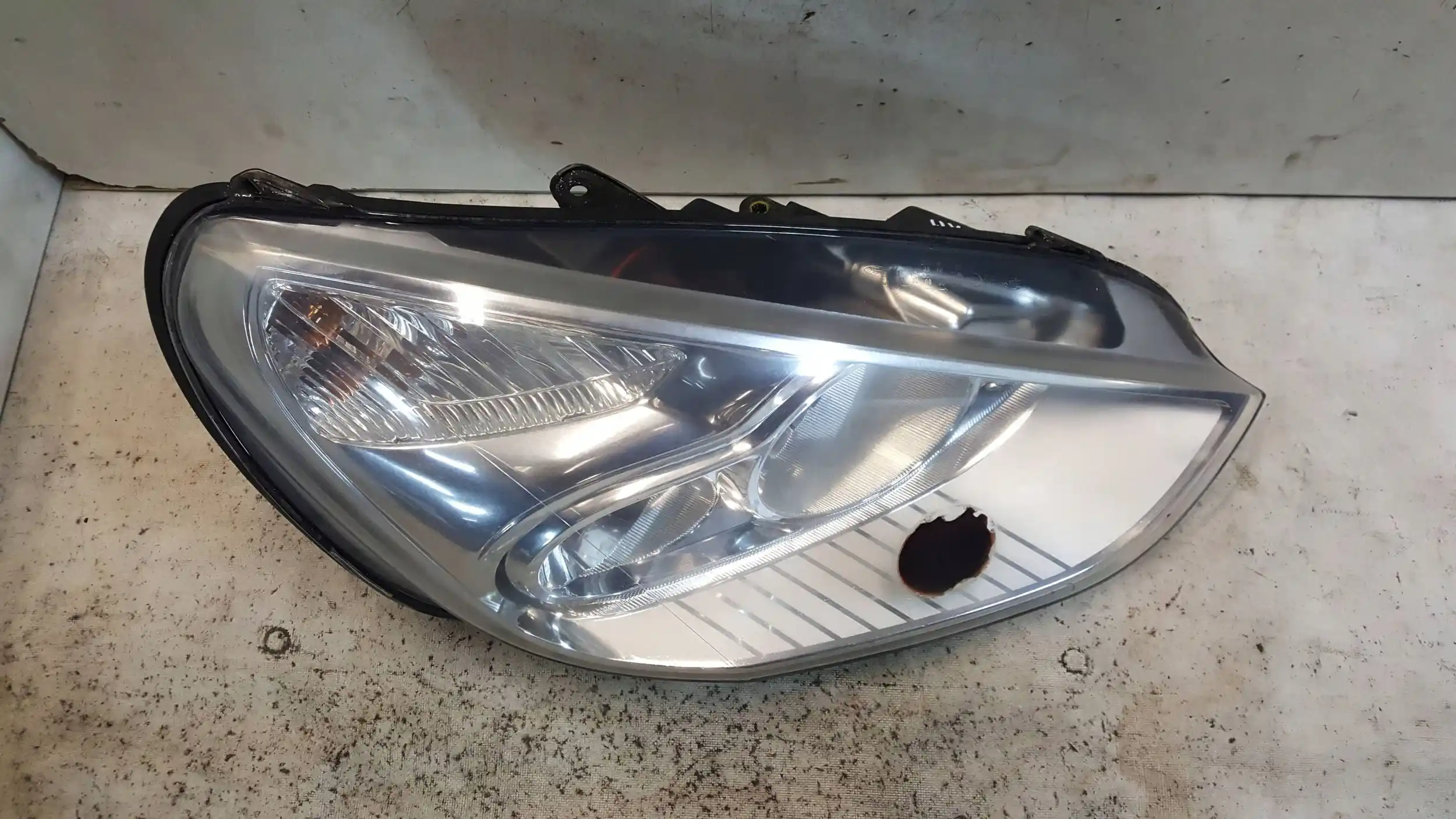 LAMPA PRAWY PRZÓD PRZEDNIA FORD GALAXY MK3 06-15 WERSJA UK