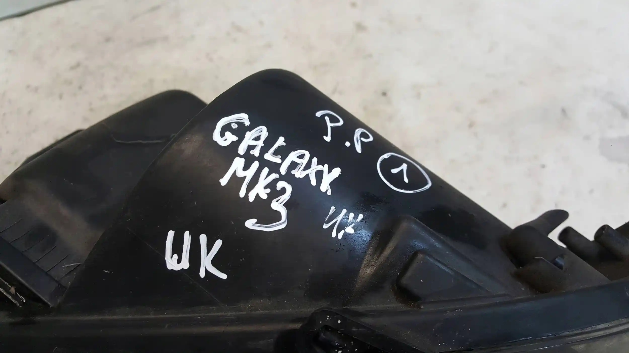 LAMPA PRAWY PRZÓD PRZEDNIA FORD GALAXY MK3 06-15 WERSJA UK
