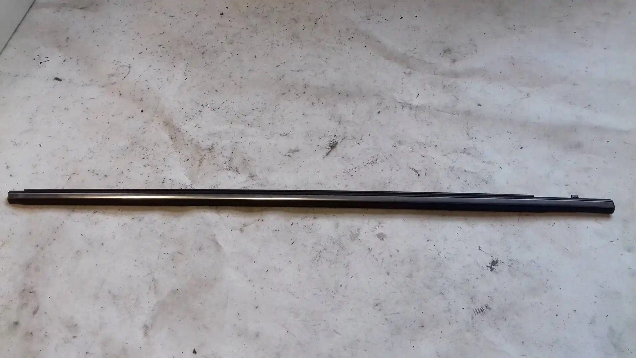 LISTWA ZGARNIAJĄCA SZYBY DRZWI PRAWY PRZÓD 7571010090 TOYOTA C-HR I 16-
