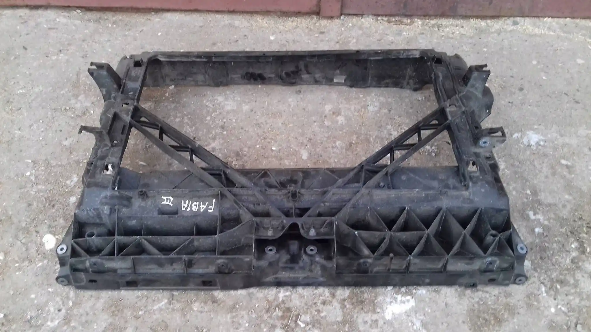 WZMOCNIENIE PAS PRZEDNI 6V0805588 SKODA FABIA III 14-