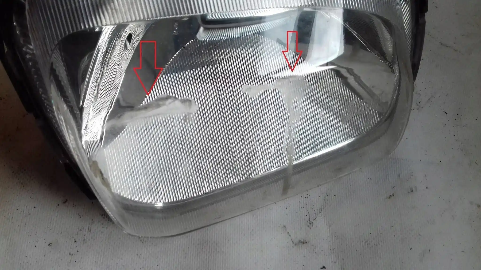 HALOGEN LEWY PRZÓD 92201A4010 KIA CARENS IV 13-