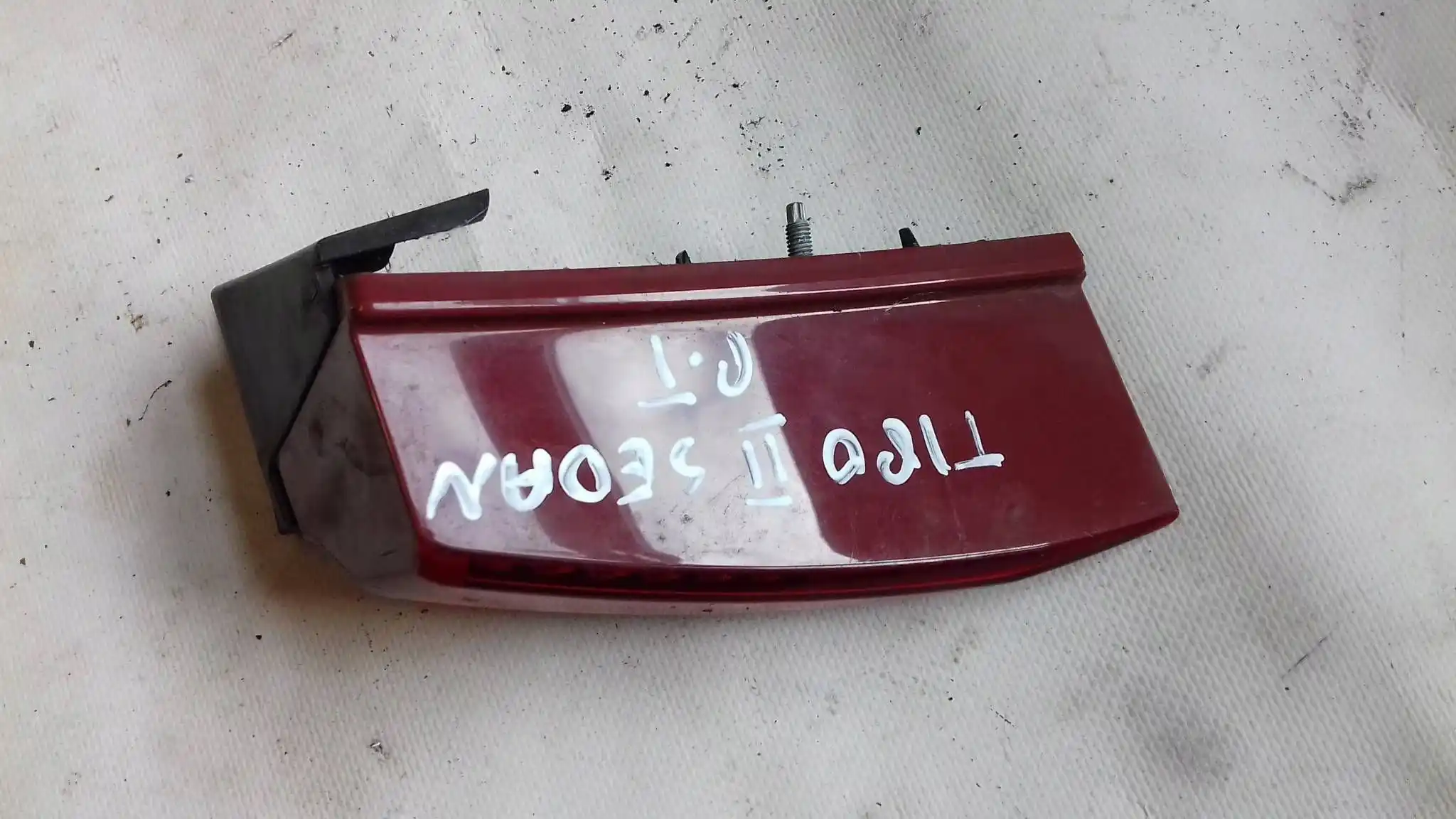 LAMPA ODBLASK KLAPY PRAWY TYŁ 51984460 FIAT TIPO II SEDAN 15-