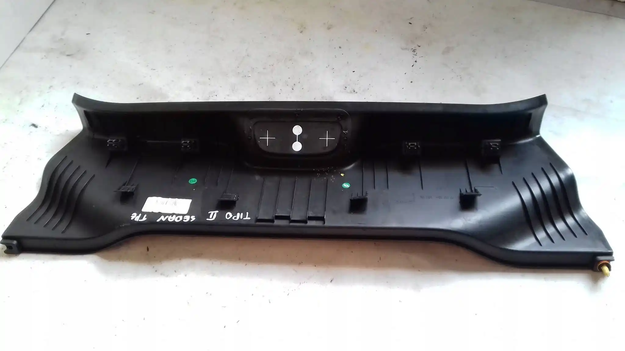 OSŁONA PASA TYLNEGO BAGAŻNIKA 7356348700E FIAT TIPO II SEDAN 15-