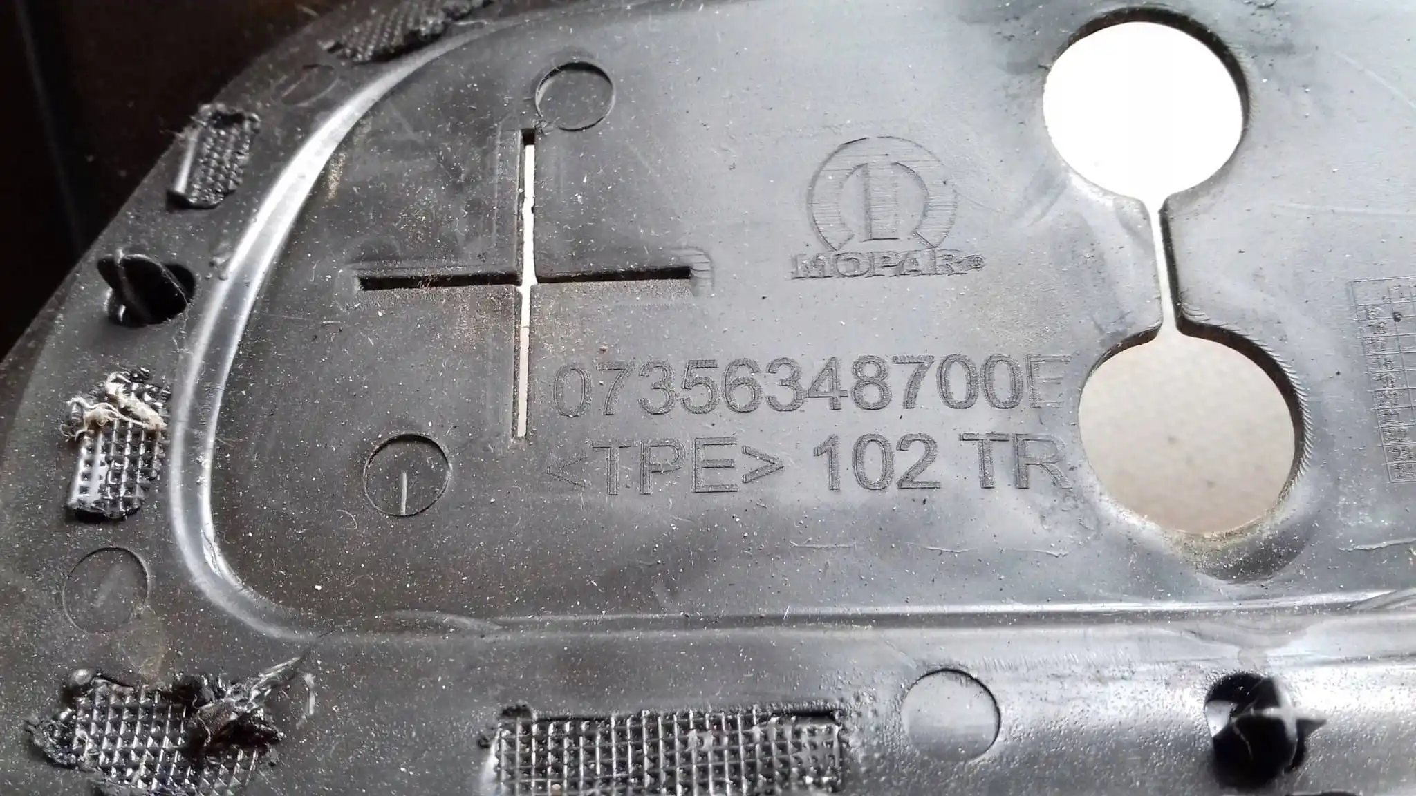 OSŁONA PASA TYLNEGO BAGAŻNIKA 7356348700E FIAT TIPO II SEDAN 15-
