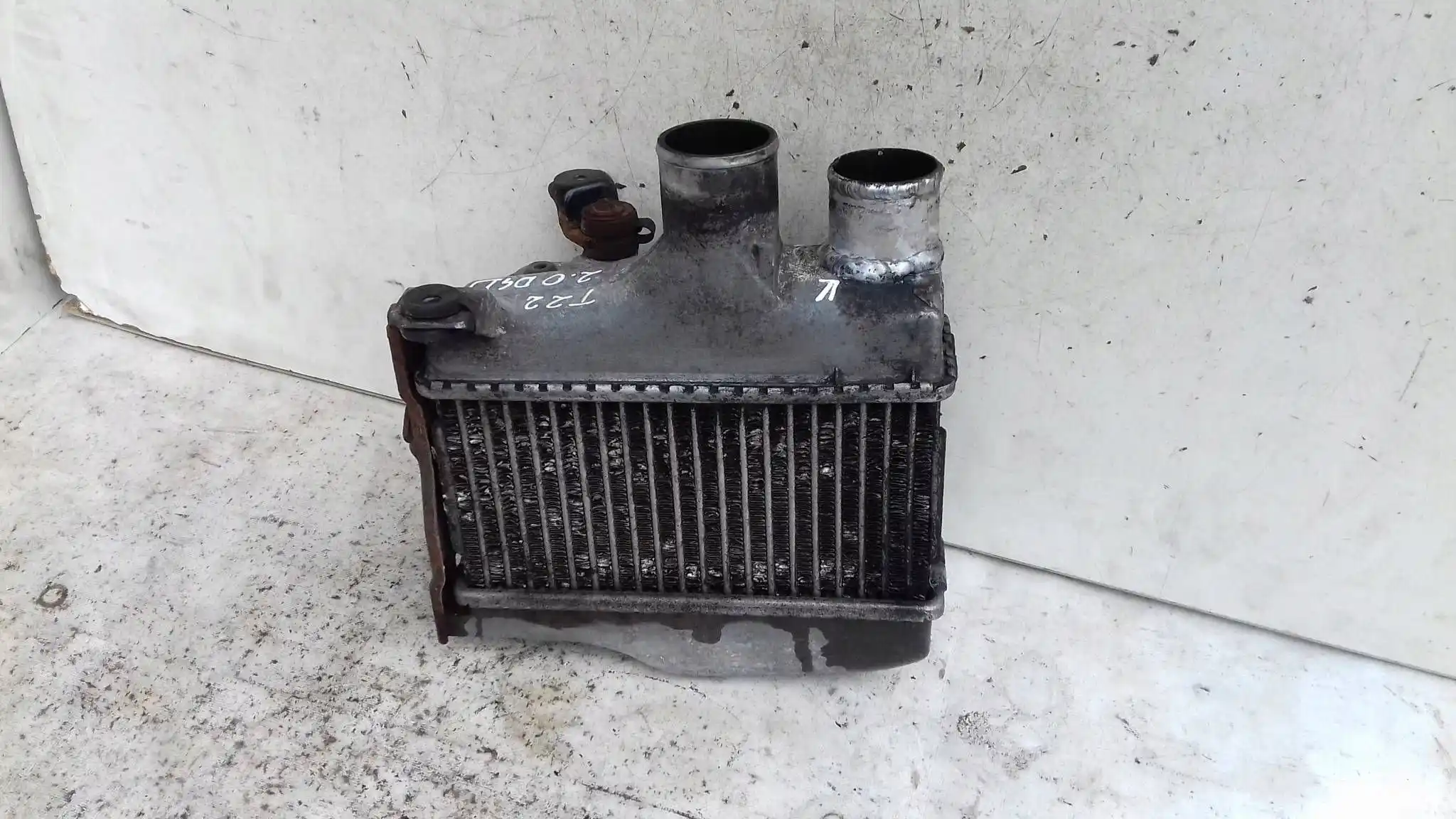 INTERCOOLER CHŁODNICA POWIETRZA TOYOTA AVENSIS T22 2.0 D4D 97-