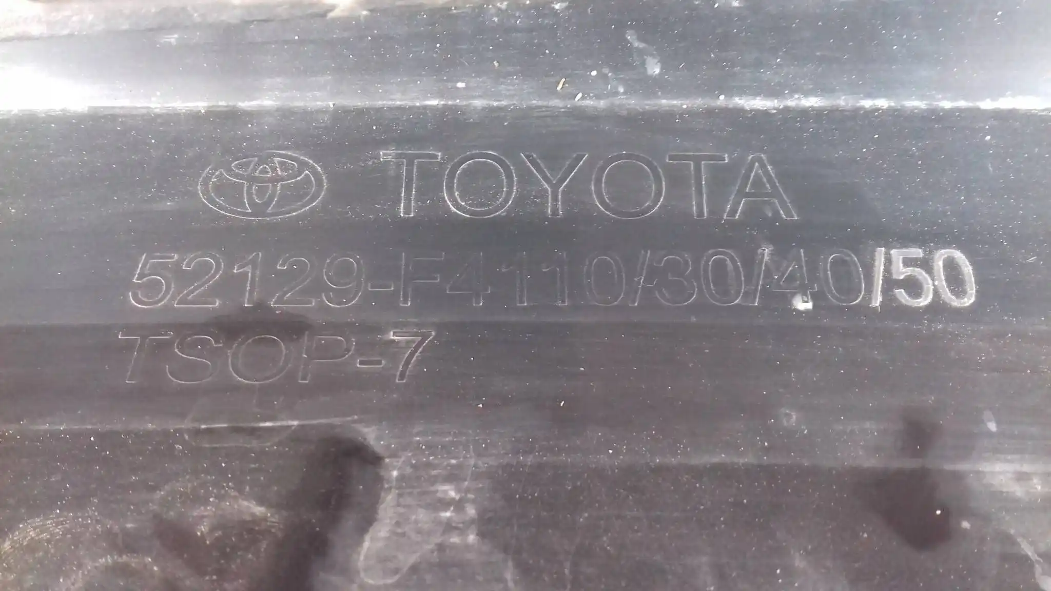 ATRAPA KRATKA ZDERZAKA PRZÓD 52129F4110 TOYOTA C-HR I LIFT 19-