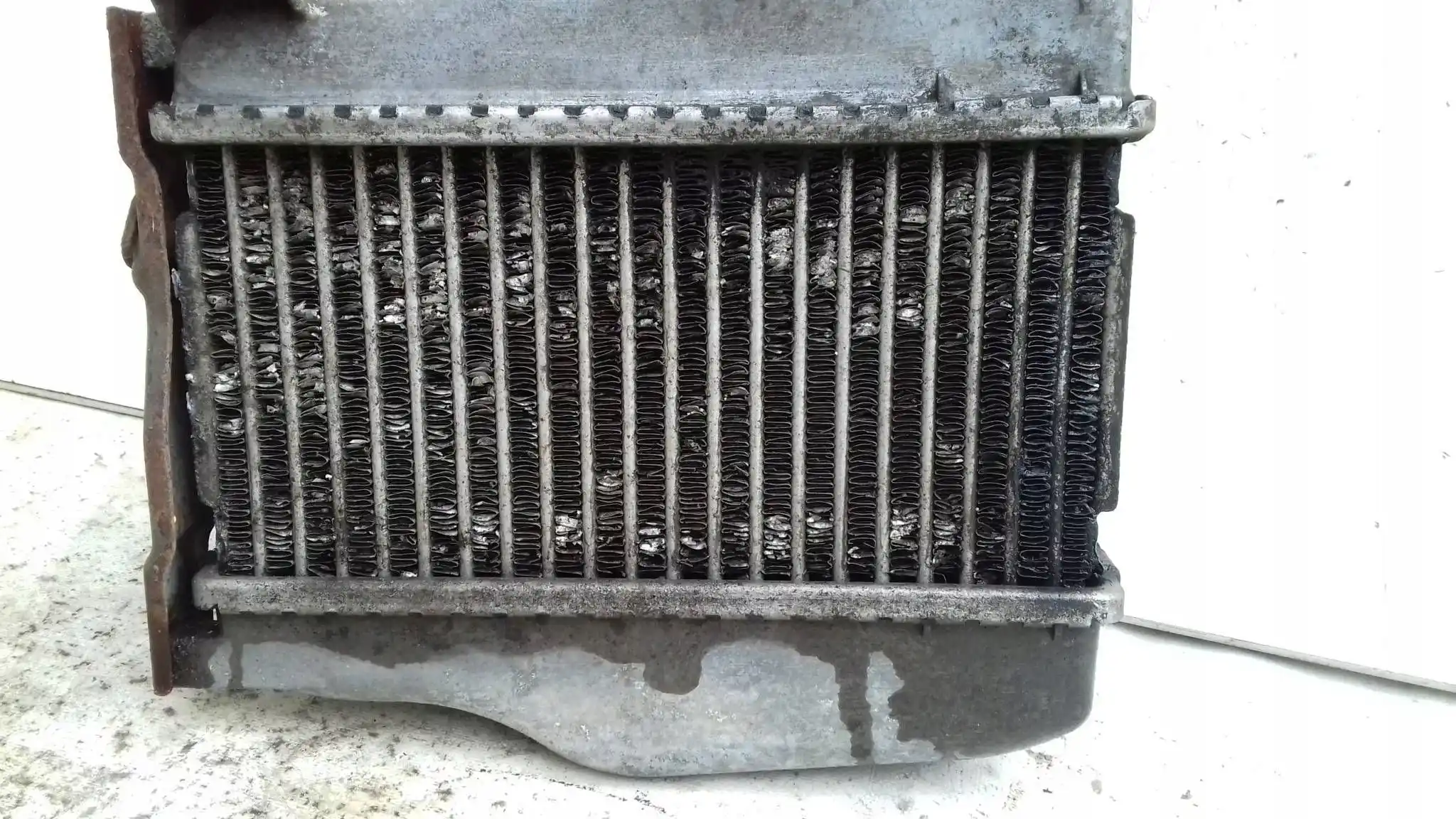 INTERCOOLER CHŁODNICA POWIETRZA TOYOTA AVENSIS T22 2.0 D4D 97-