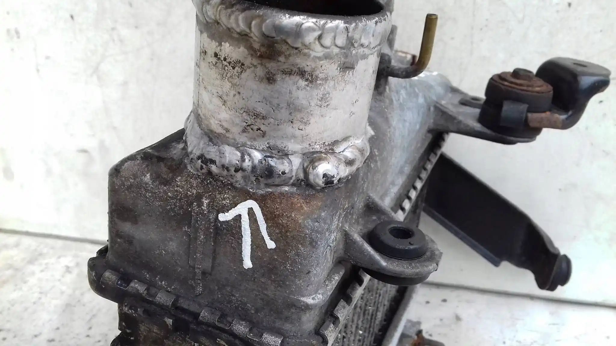 INTERCOOLER CHŁODNICA POWIETRZA TOYOTA AVENSIS T22 2.0 D4D 97-