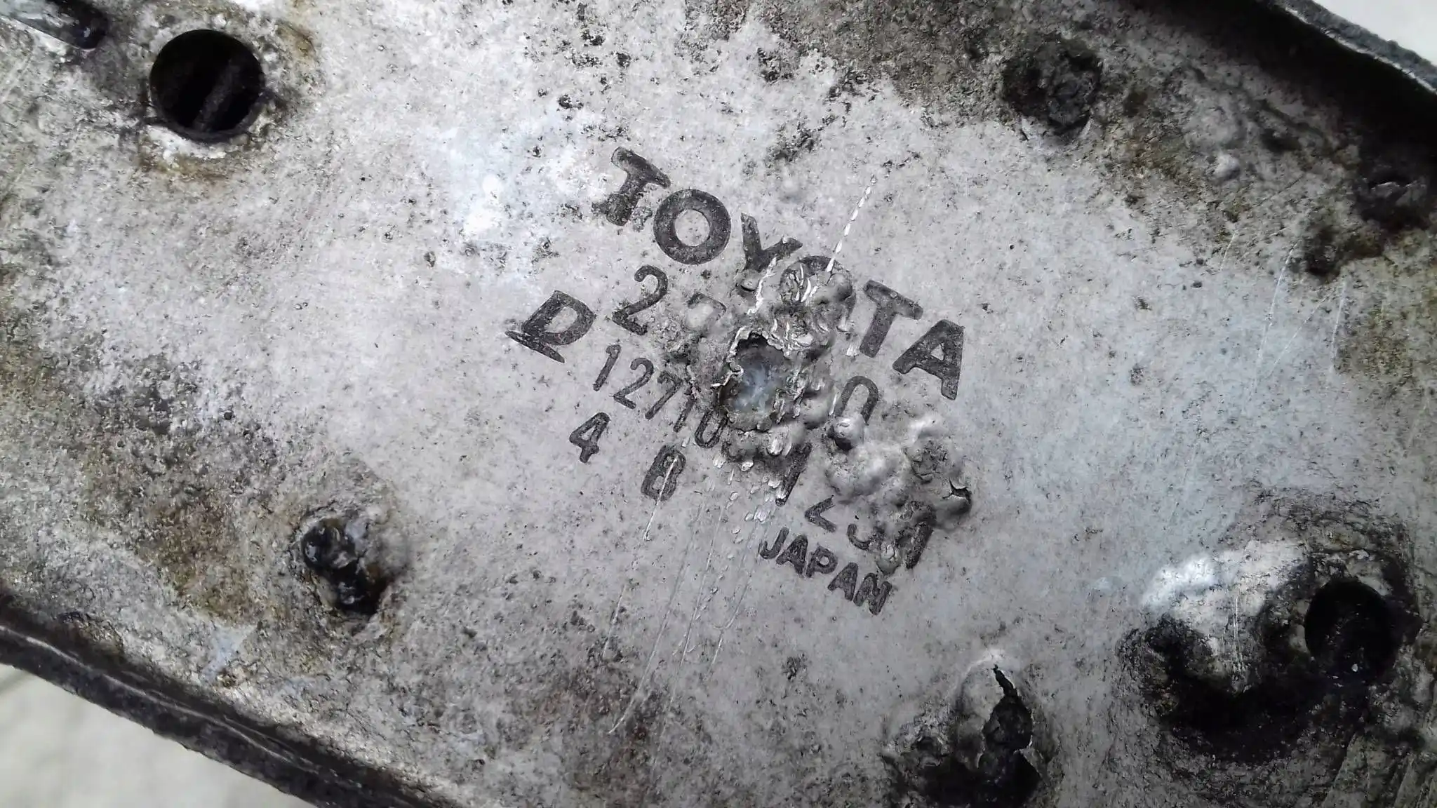 INTERCOOLER CHŁODNICA POWIETRZA TOYOTA AVENSIS T22 2.0 D4D 97-